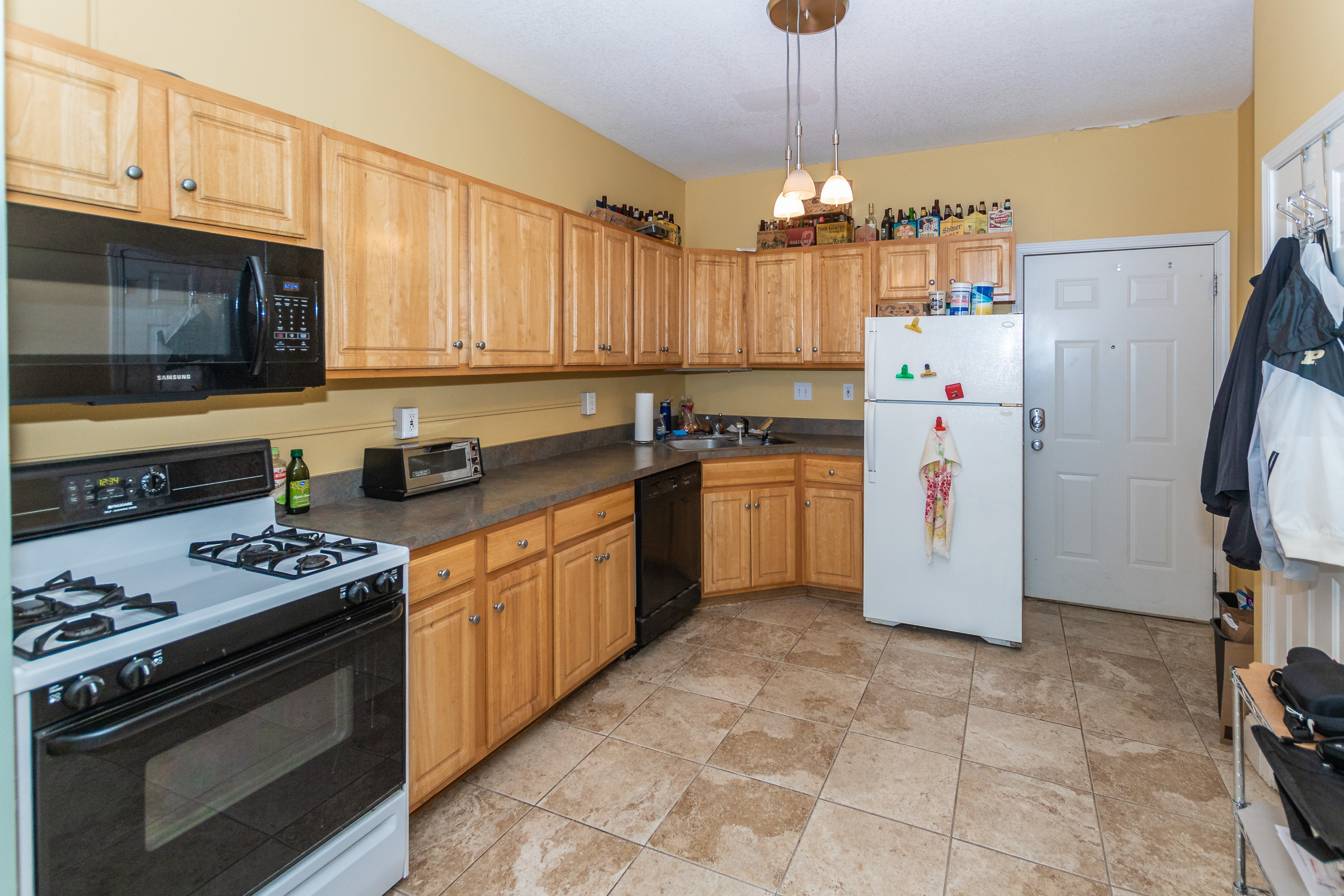 136 N 6th St Apt 8