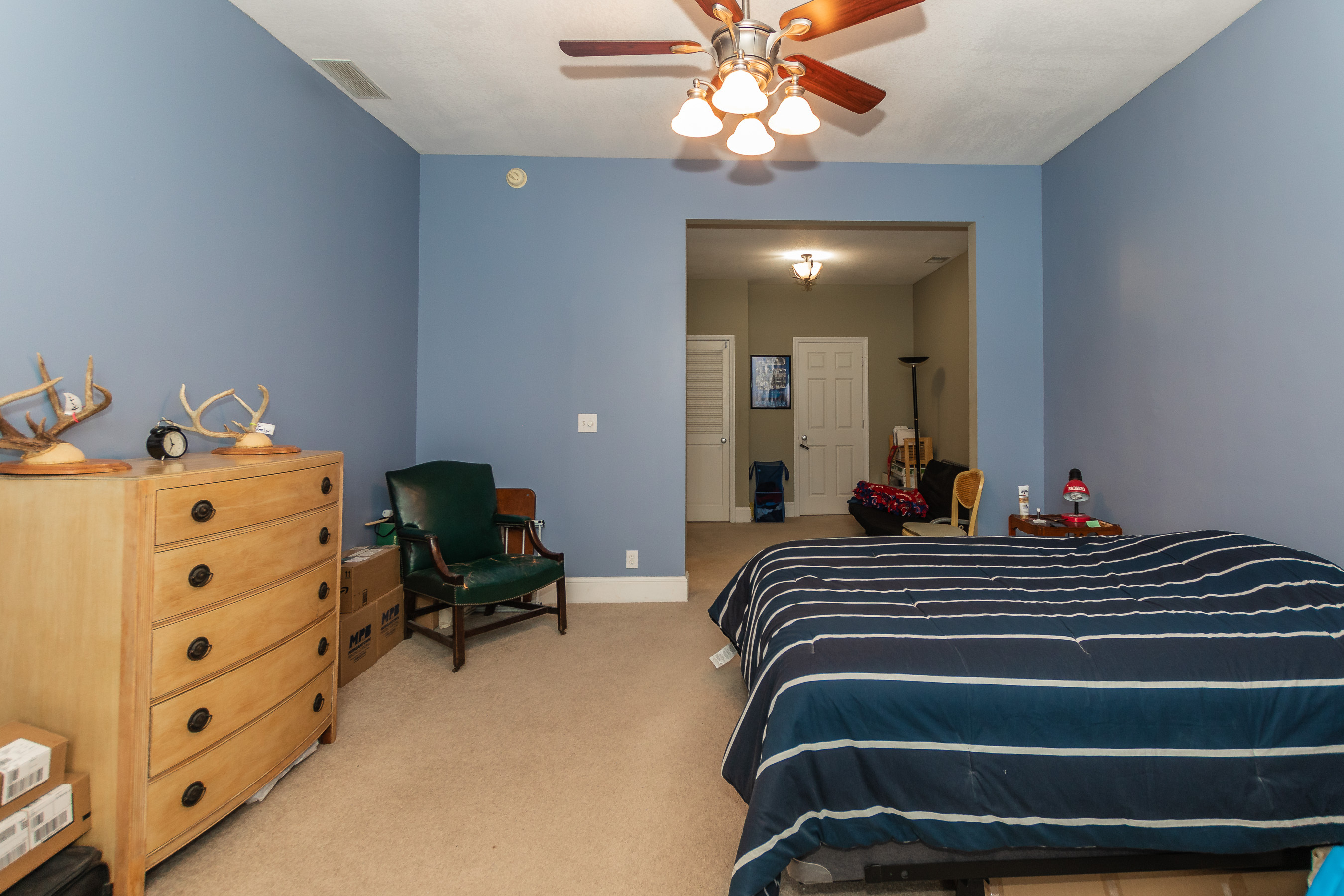 136 N 6th St Apt 8
