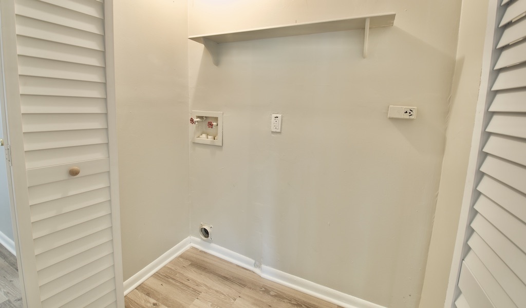 2551 Eagledale Drive