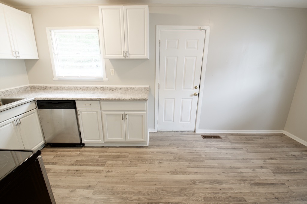 2551 Eagledale Drive