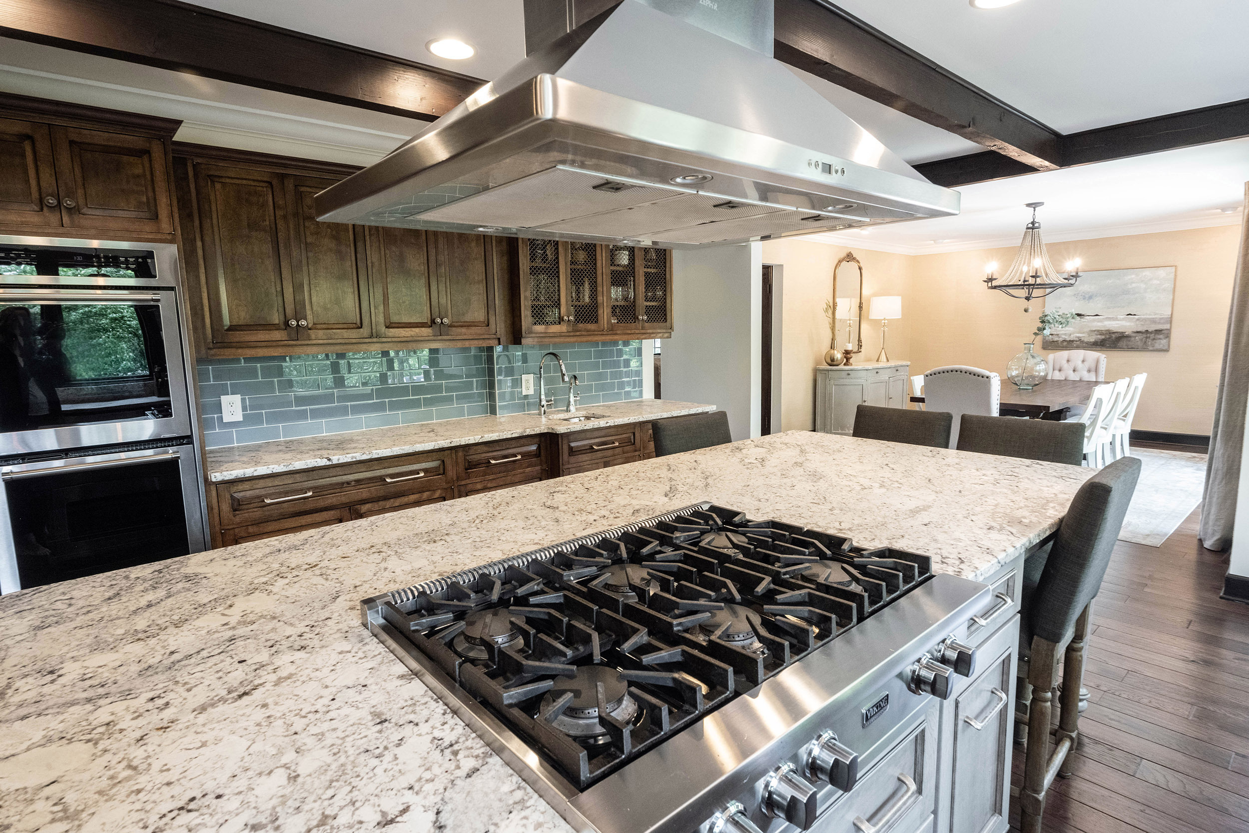 543 Oakwood Court