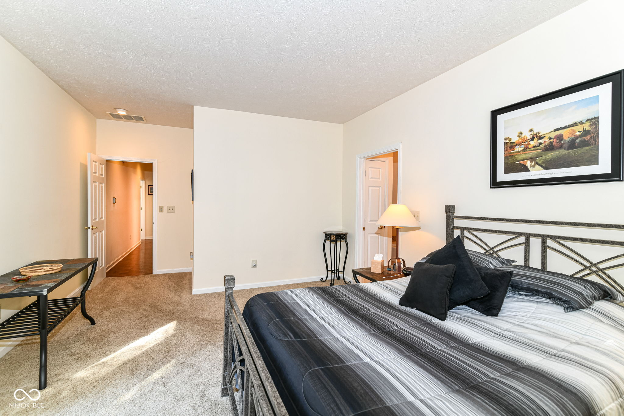 7181 Knollvalley Lane