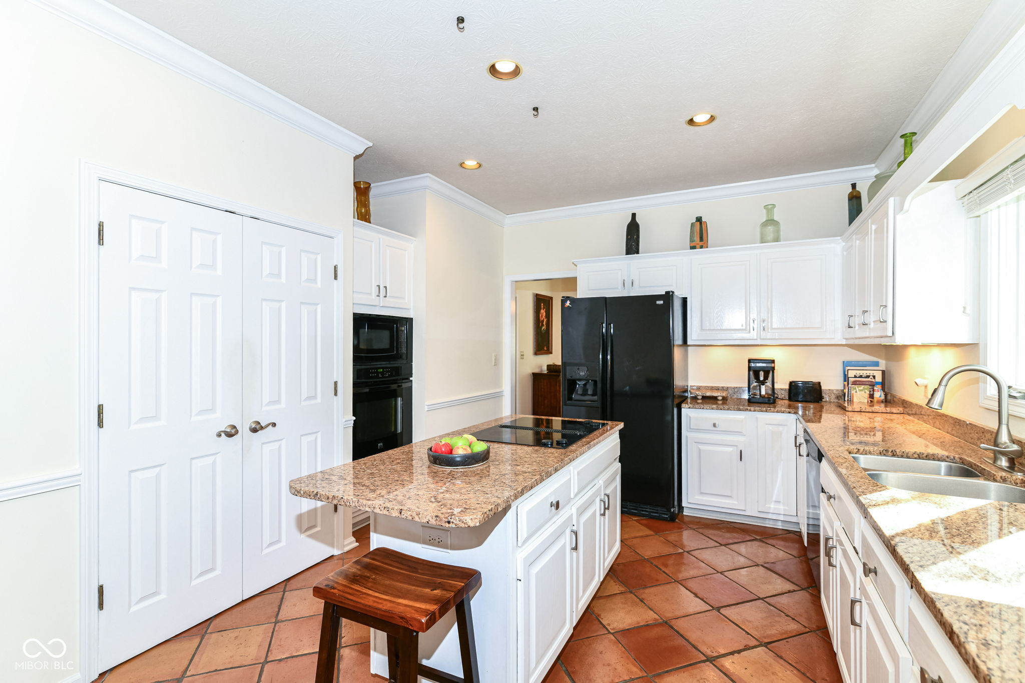 7181 Knollvalley Lane