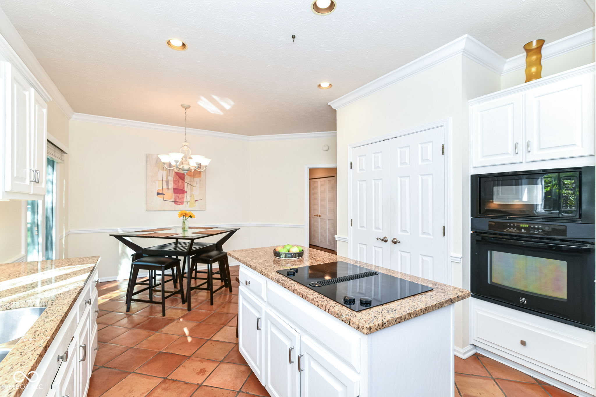7181 Knollvalley Lane