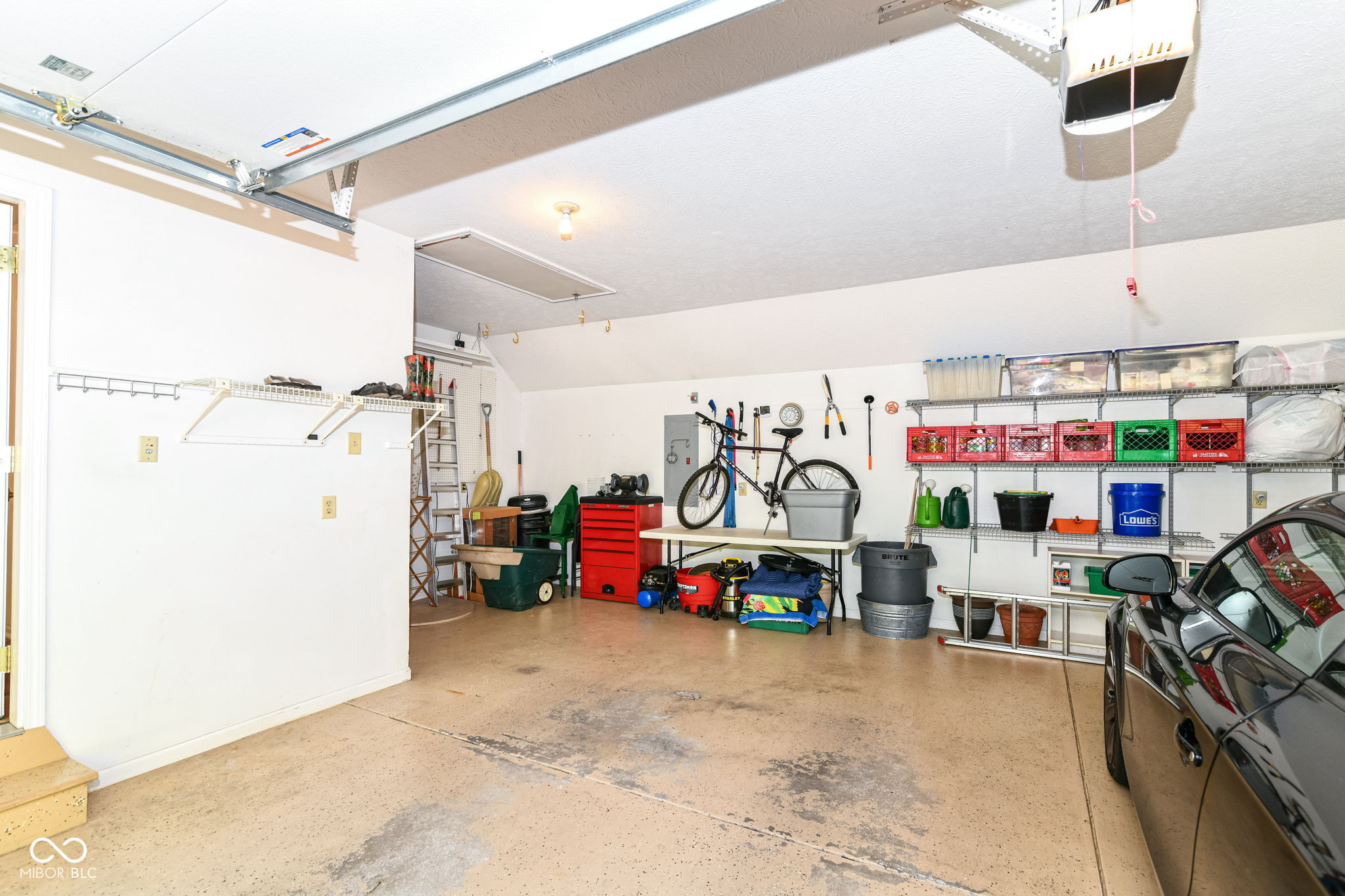 7181 Knollvalley Lane