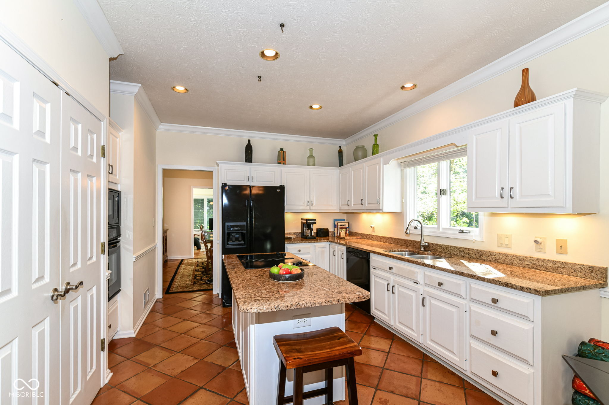 7181 Knollvalley Lane
