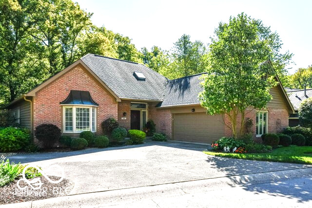 7181 Knollvalley Lane