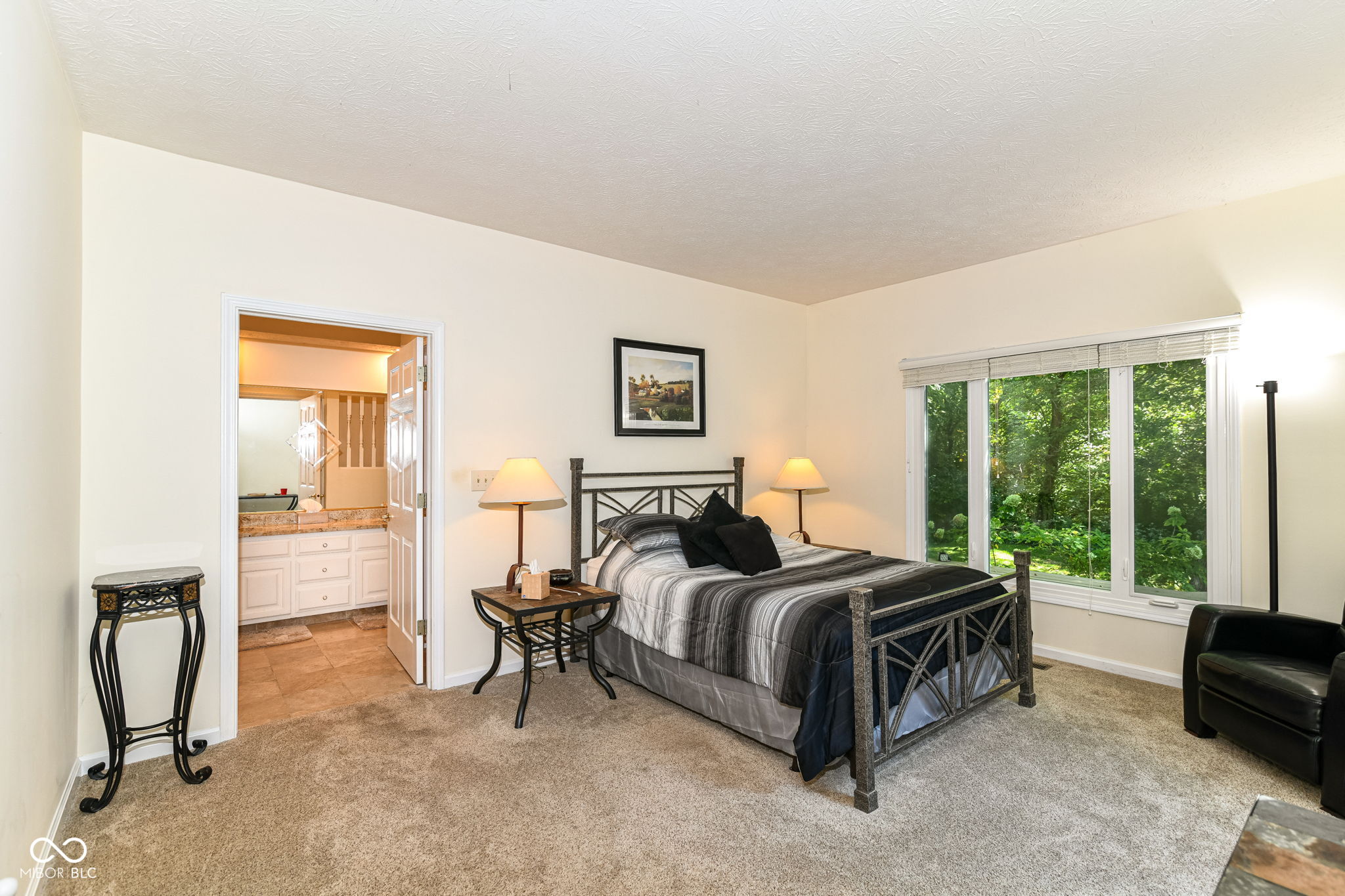 7181 Knollvalley Lane