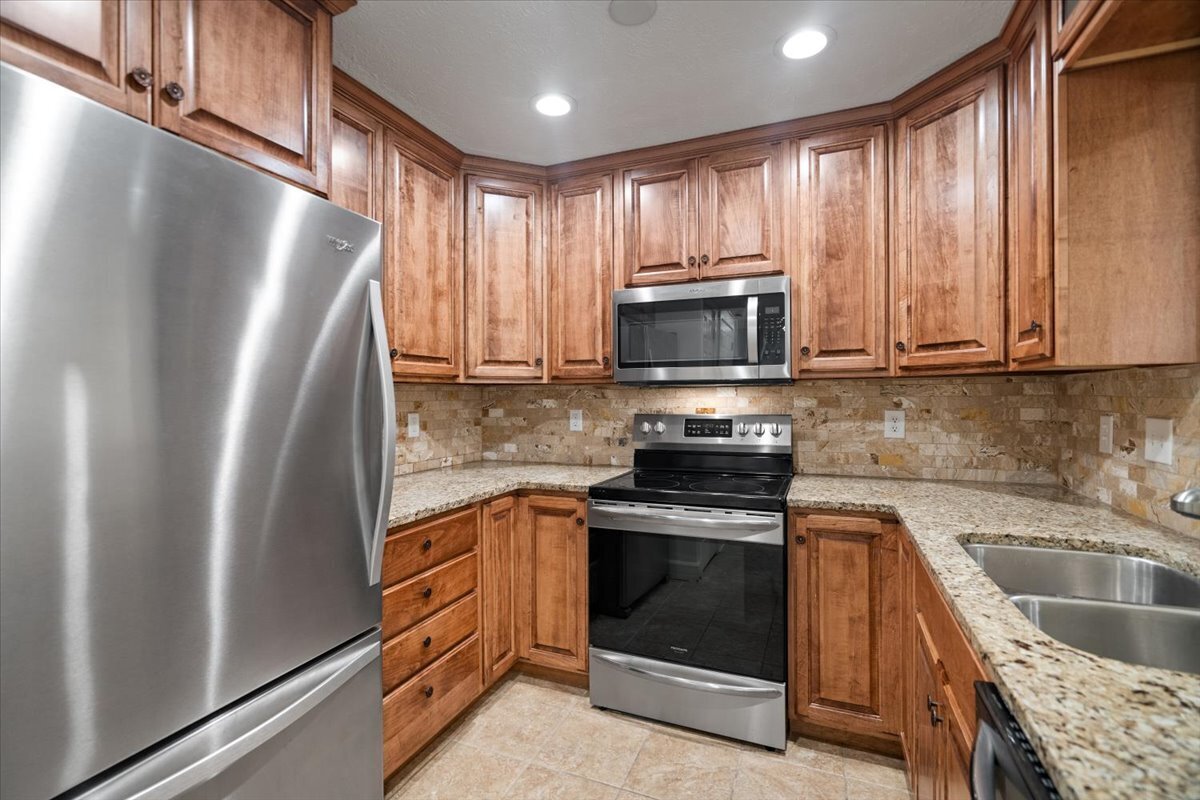 8650 Jaffa Court West Drive Unit: APT 11