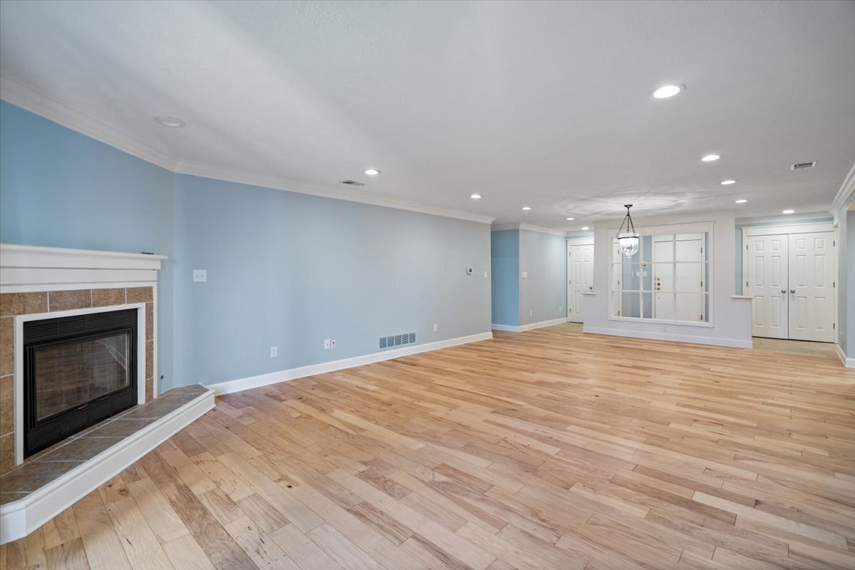 8650 Jaffa Court West Drive Unit: APT 11