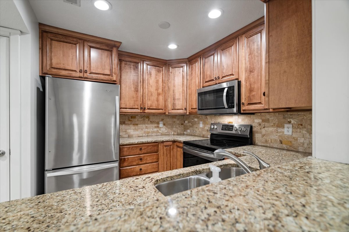 8650 Jaffa Court West Drive Unit: APT 11