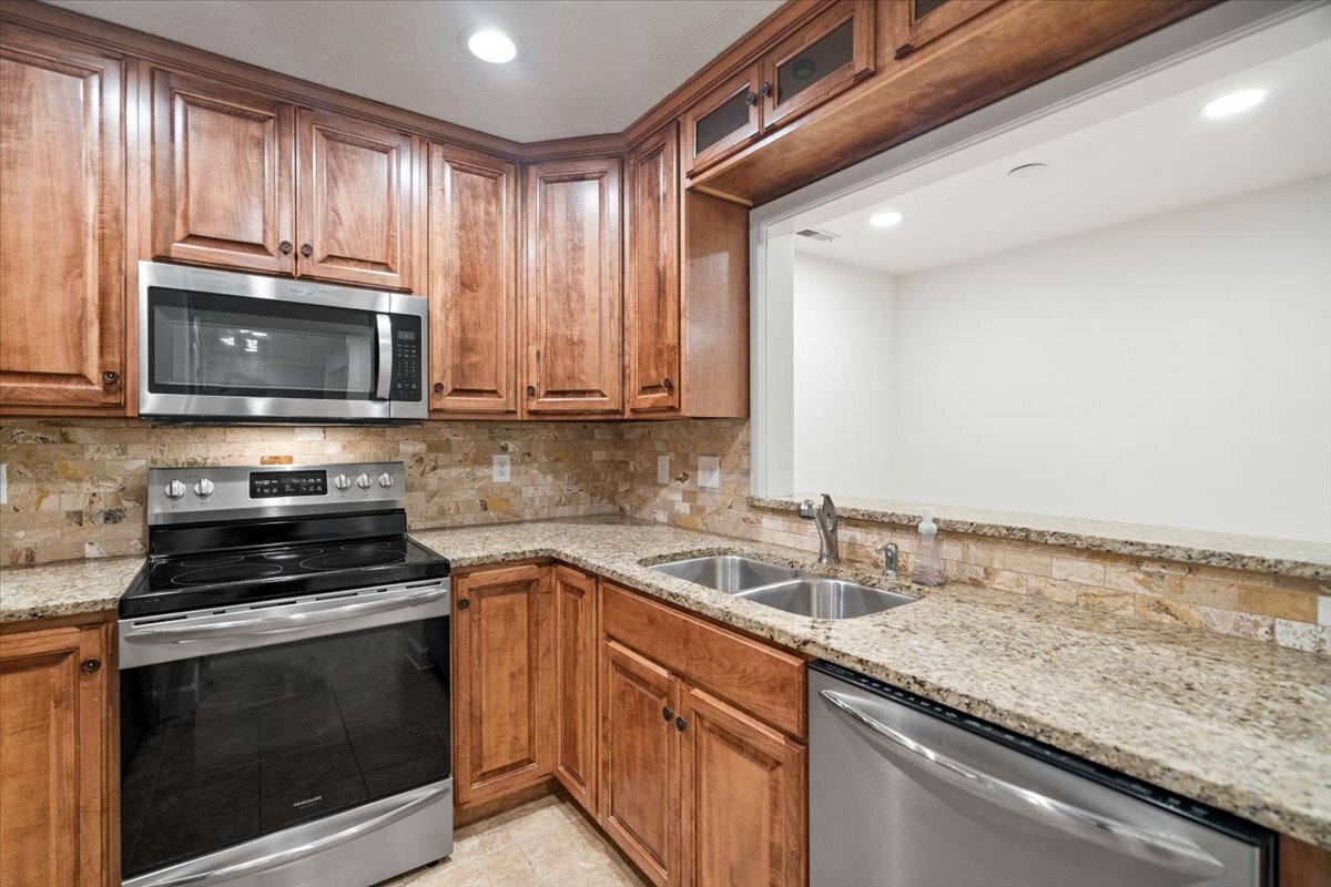 8650 Jaffa Court West Drive Unit: APT 11