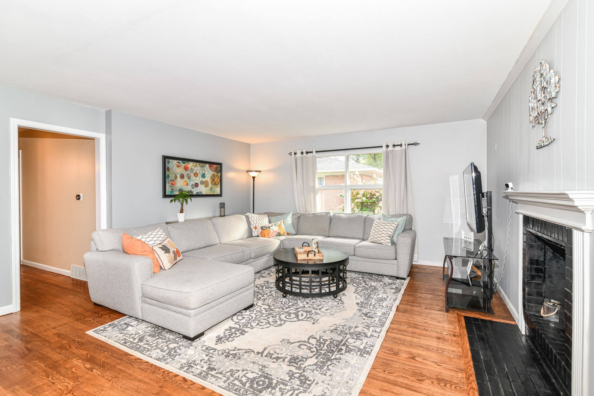 5822 N Dearborn Street