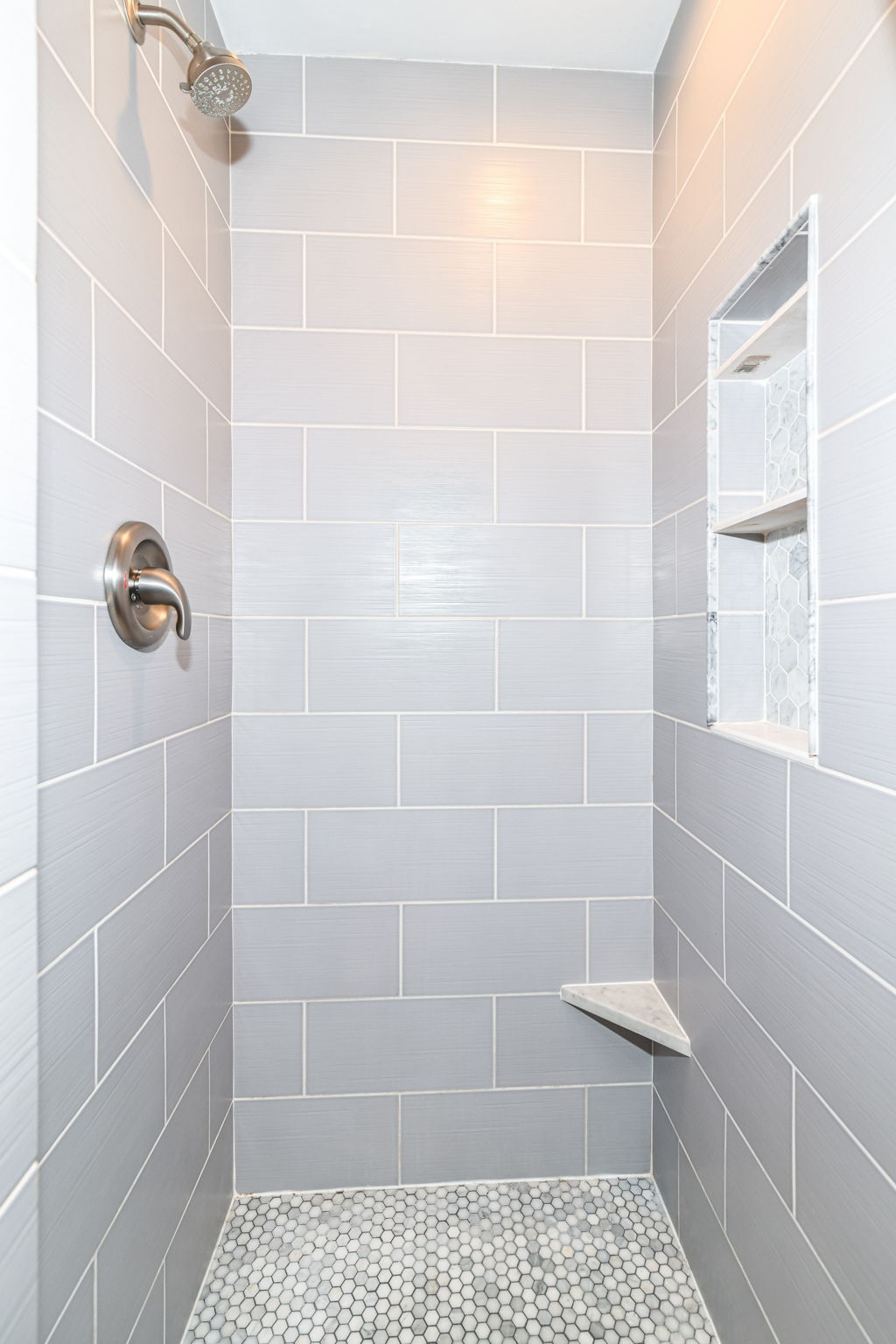 5822 N Dearborn Street