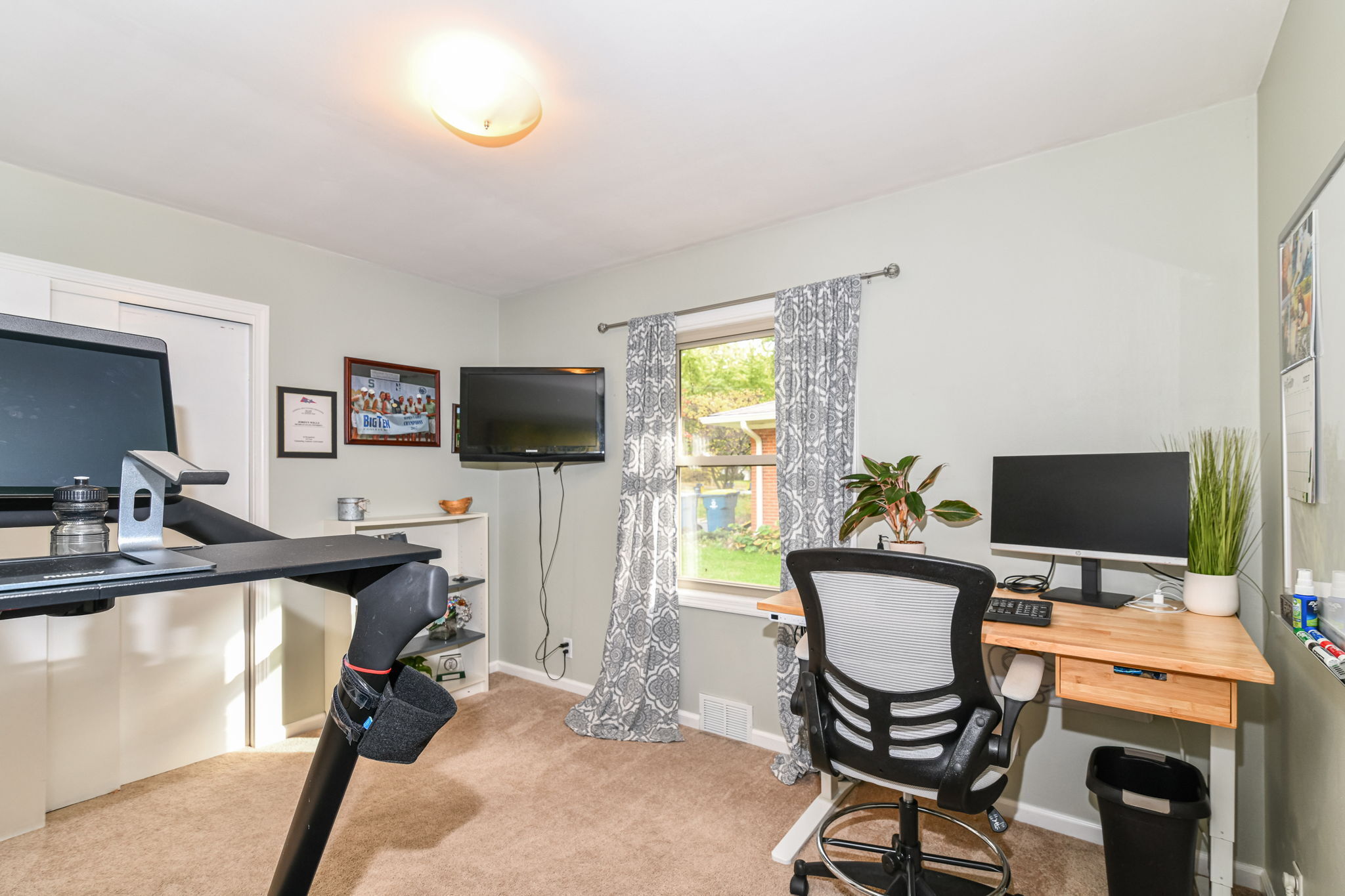 5822 N Dearborn Street