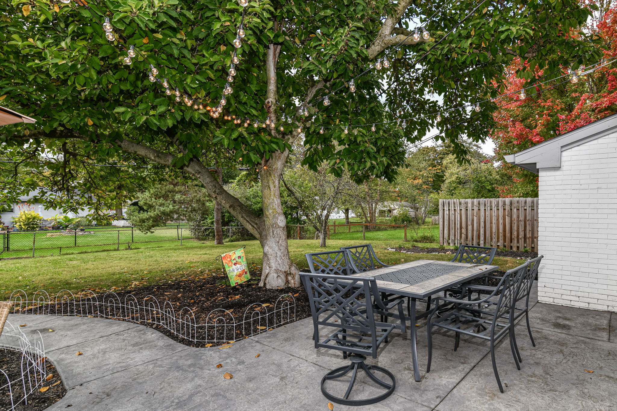 5822 N Dearborn Street