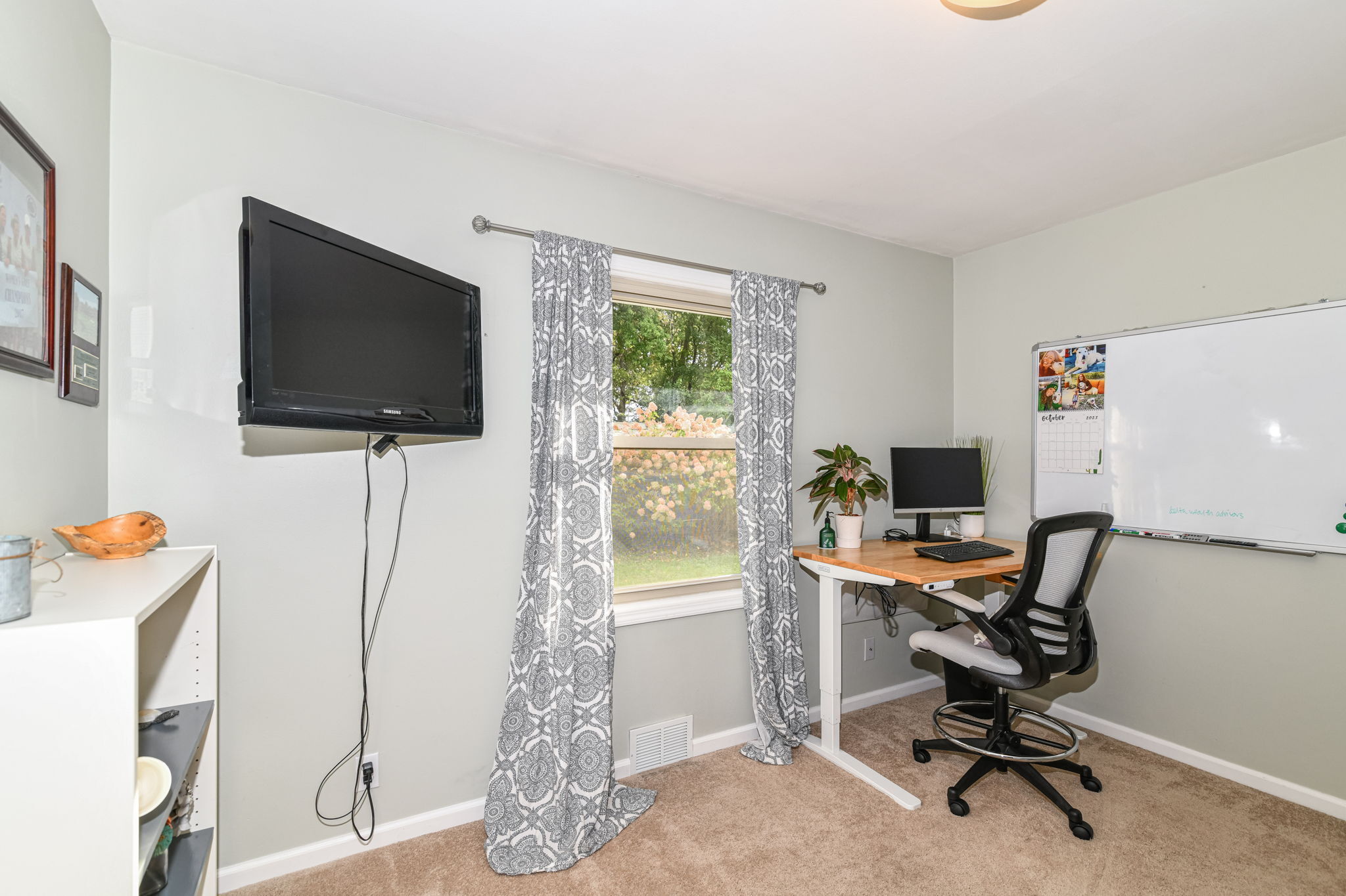 5822 N Dearborn Street