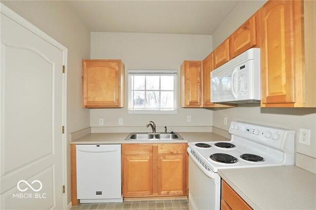 12926 University Crescent Unit: APT 2B