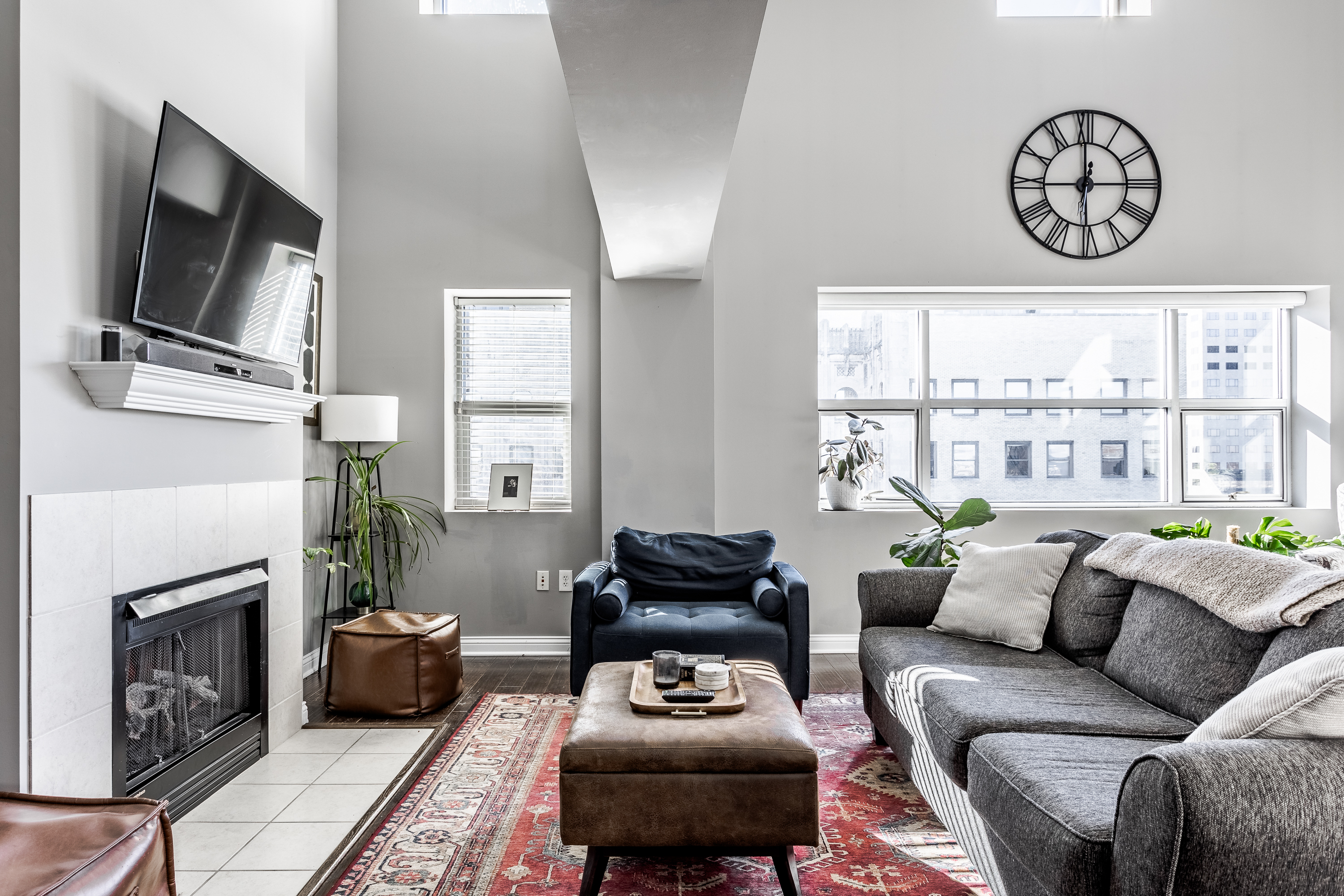 350 N Meridian Street Unit: UNIT 908
