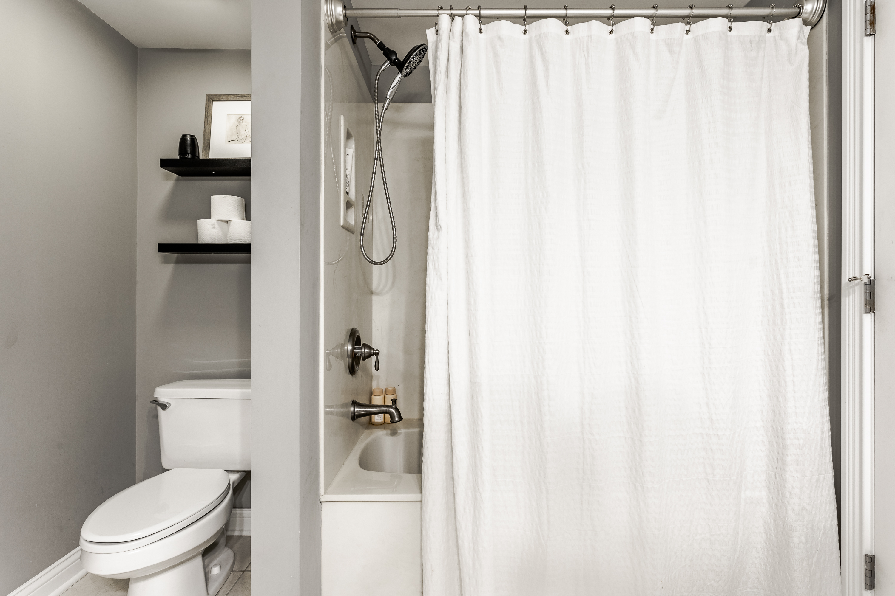 350 N Meridian Street Unit: UNIT 908