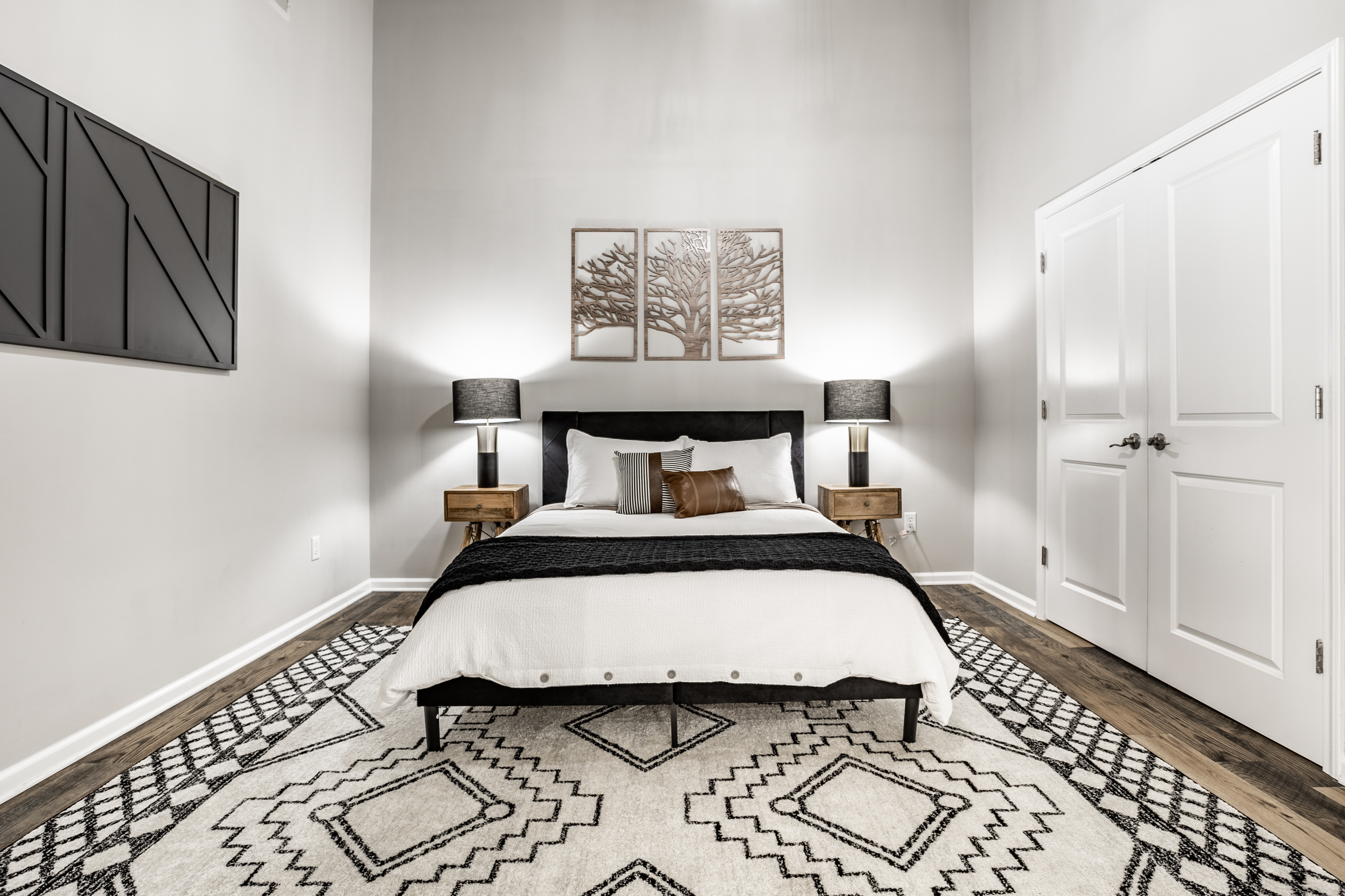 630 N College Avenue Unit: 407