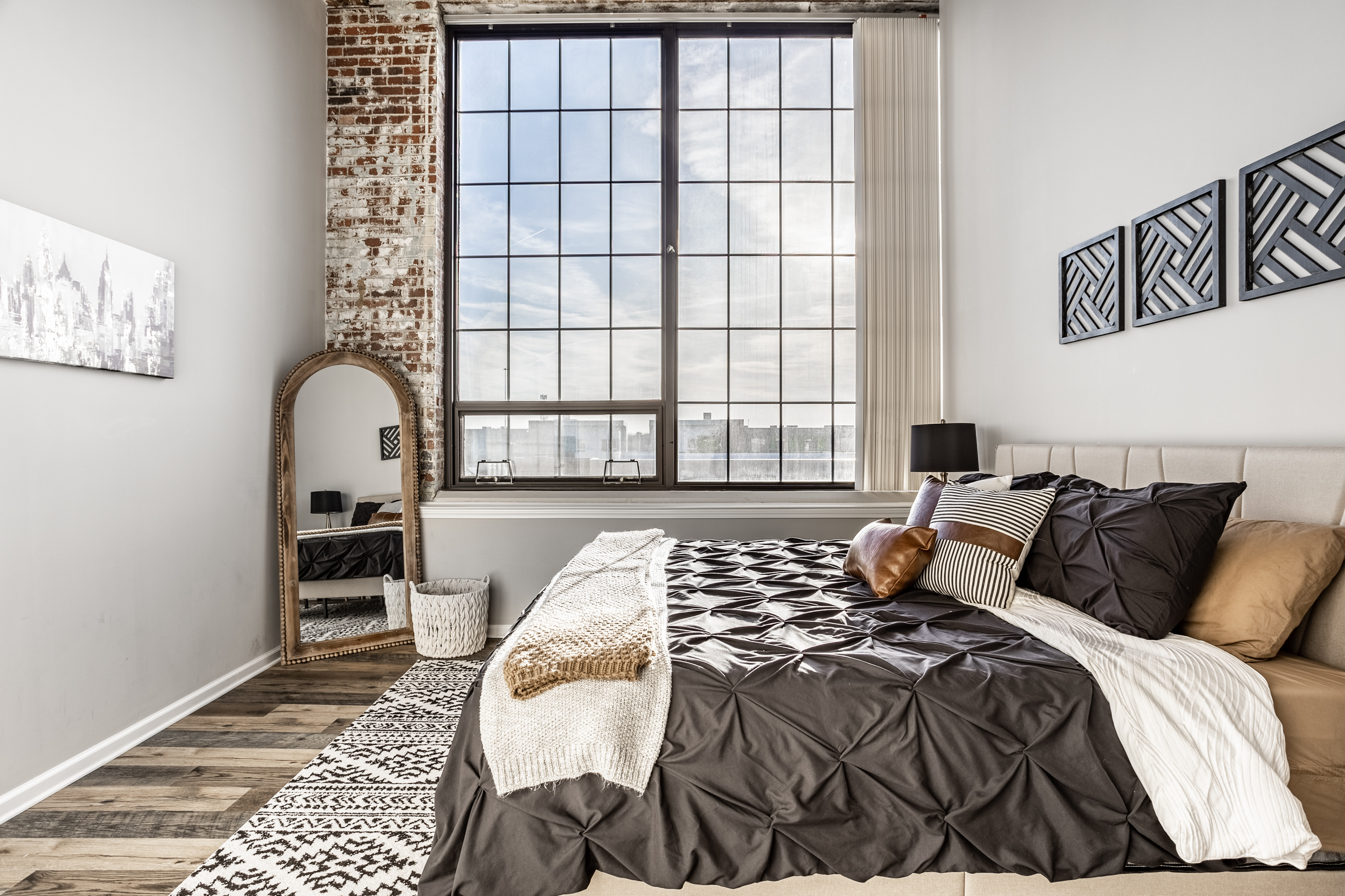 630 N College Avenue Unit: 407