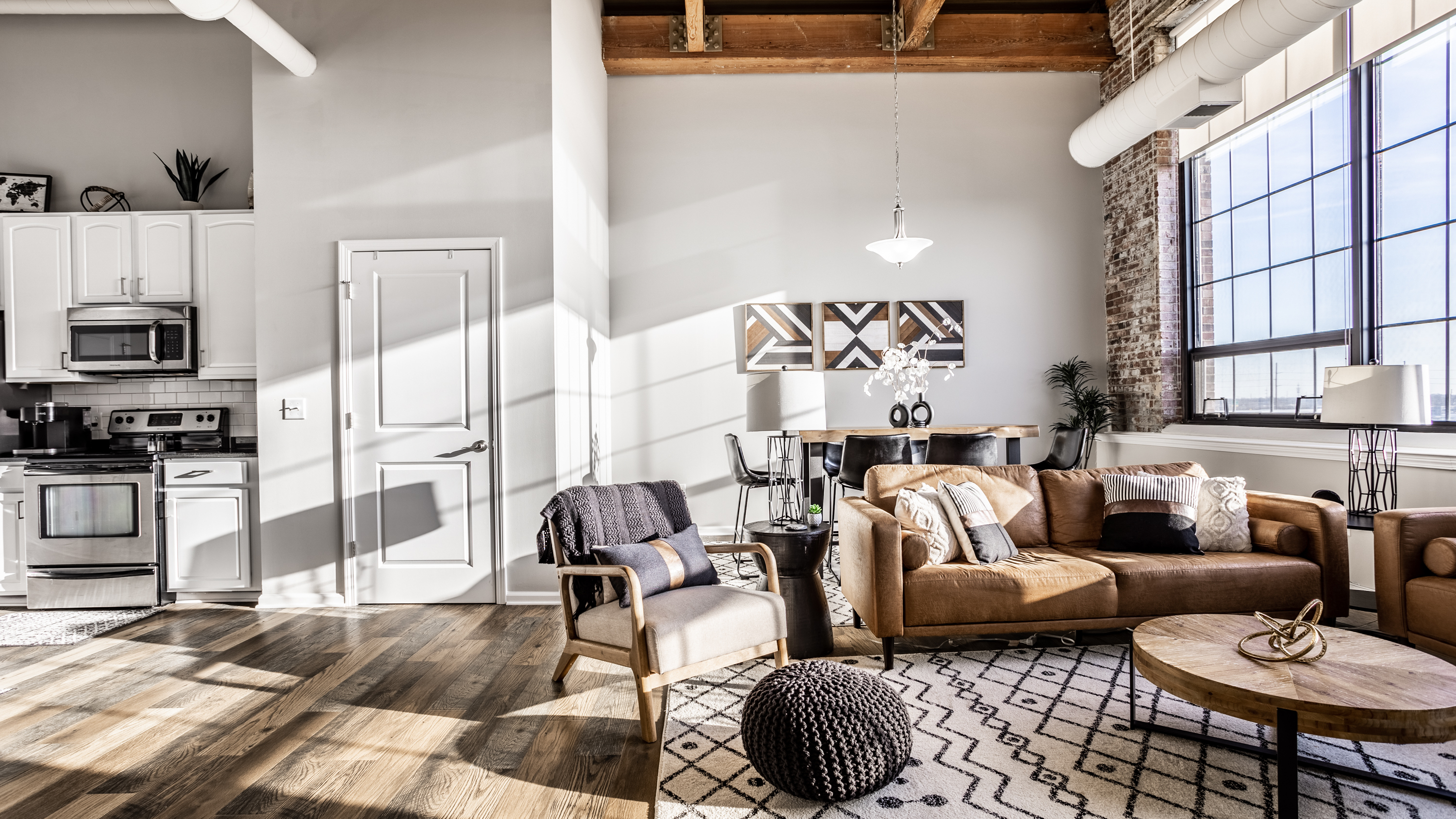 630 N College Avenue Unit: 407