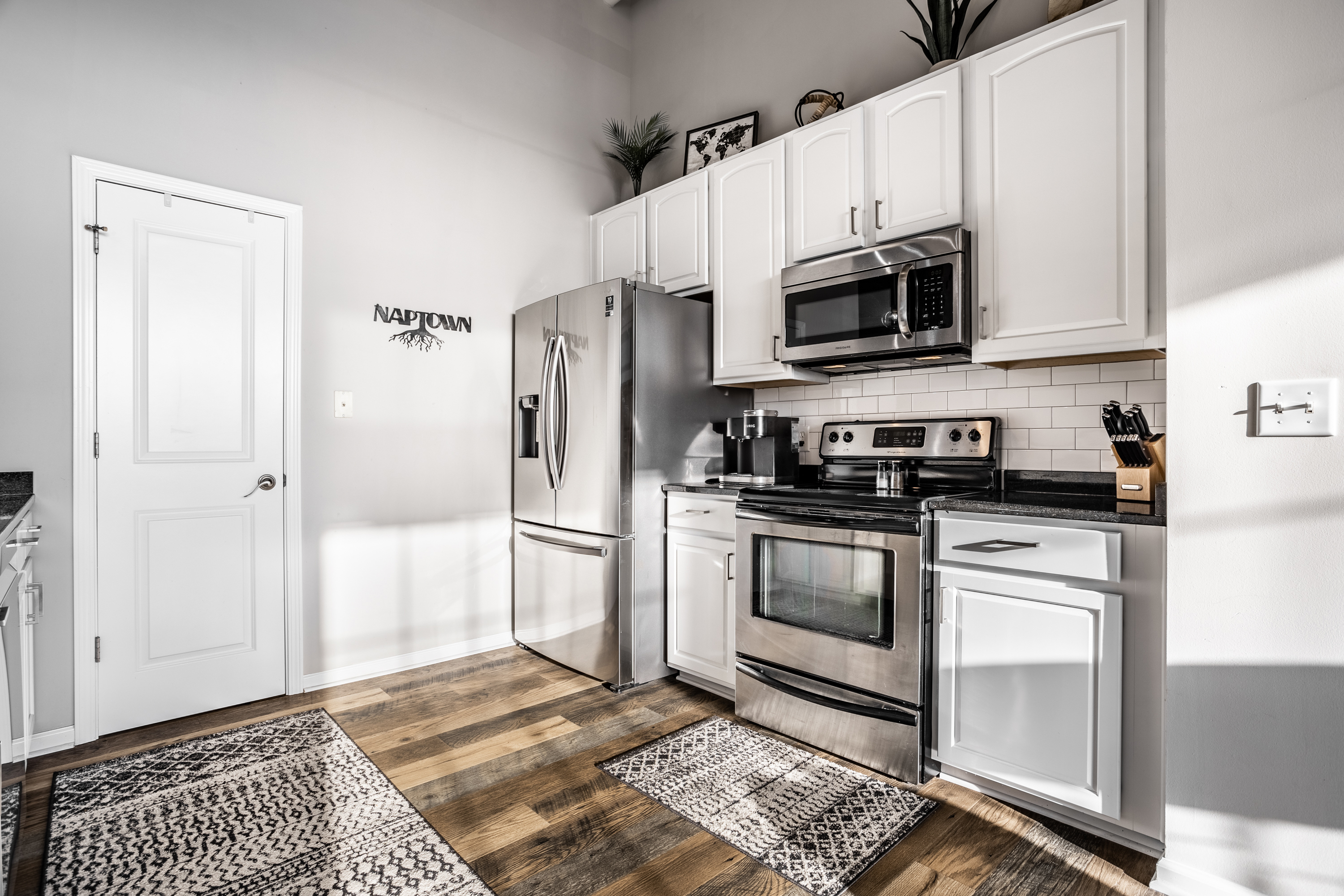 630 N College Avenue Unit: 407