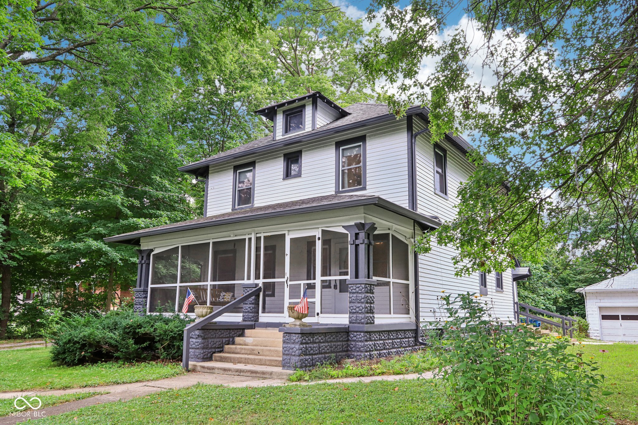 1185 N 10th Street