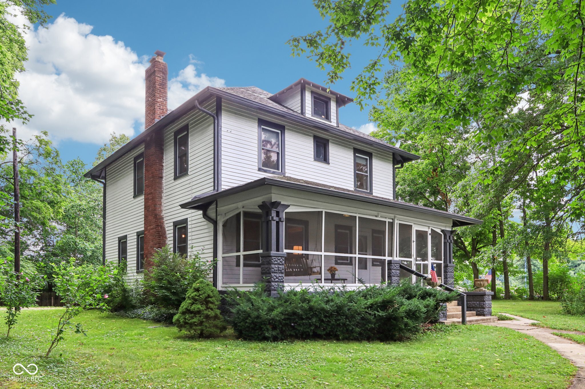 1185 N 10th Street