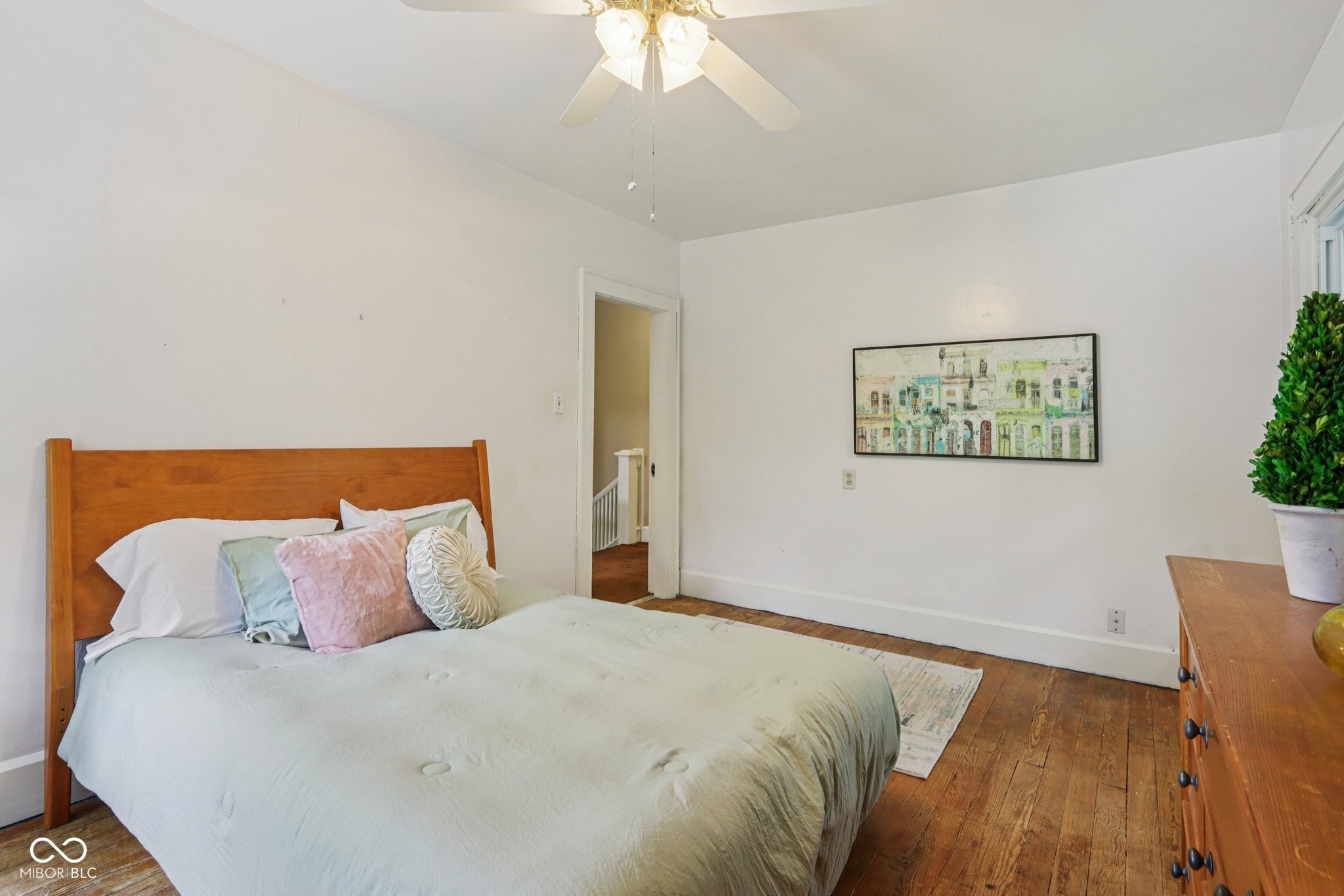 1185 N 10th Street