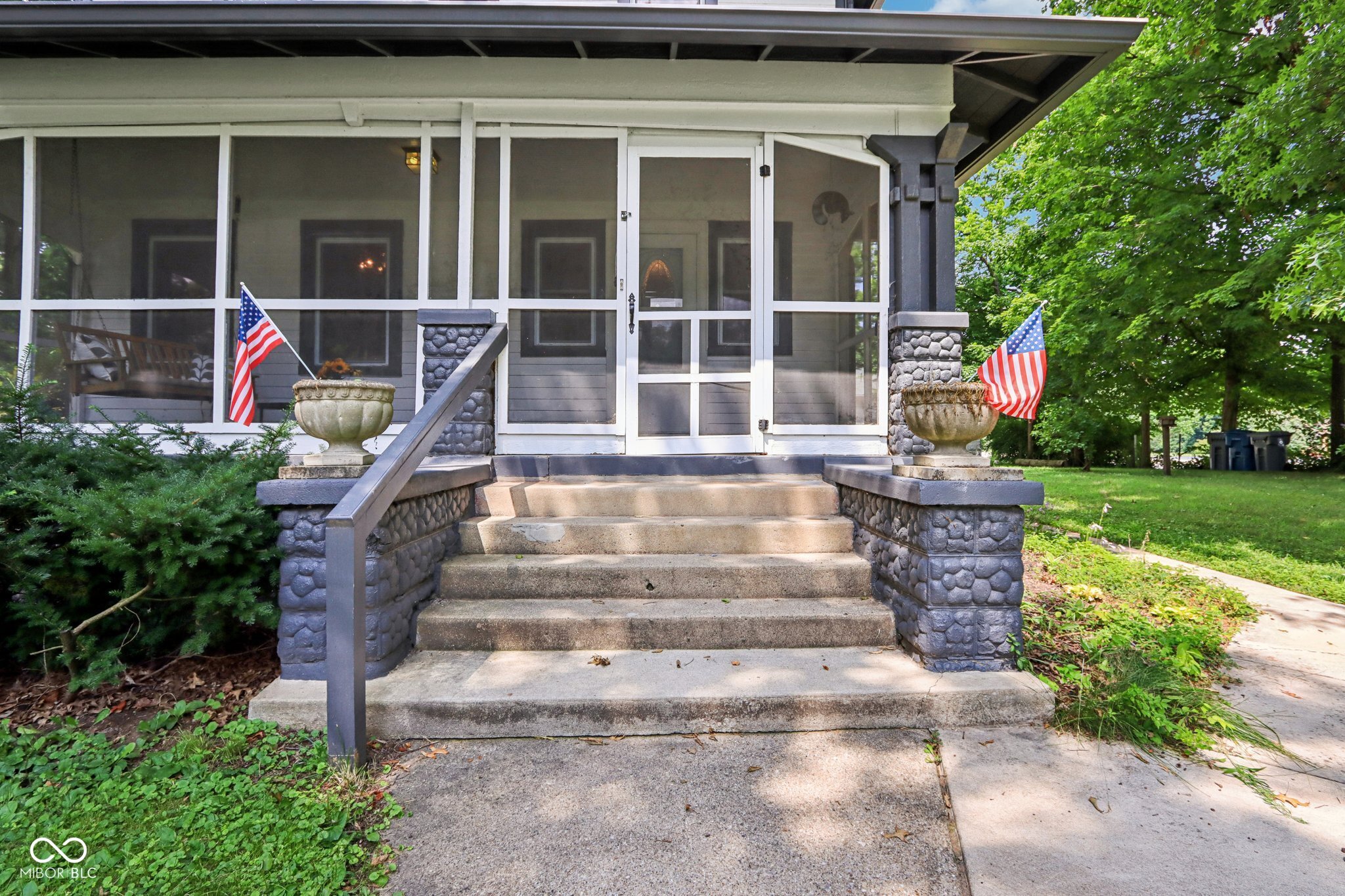 1185 N 10th Street