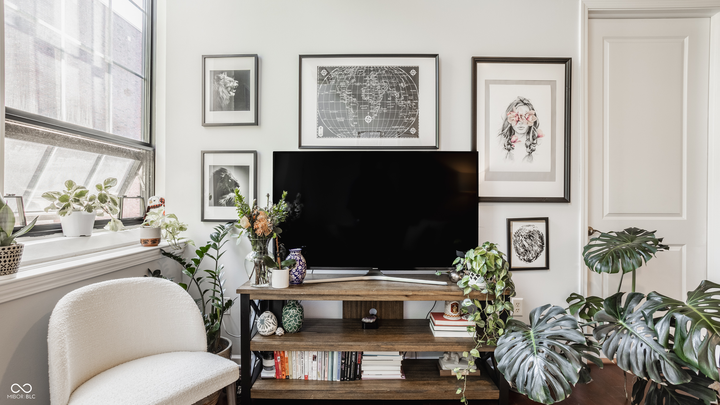 630 N College Avenue Unit: 305