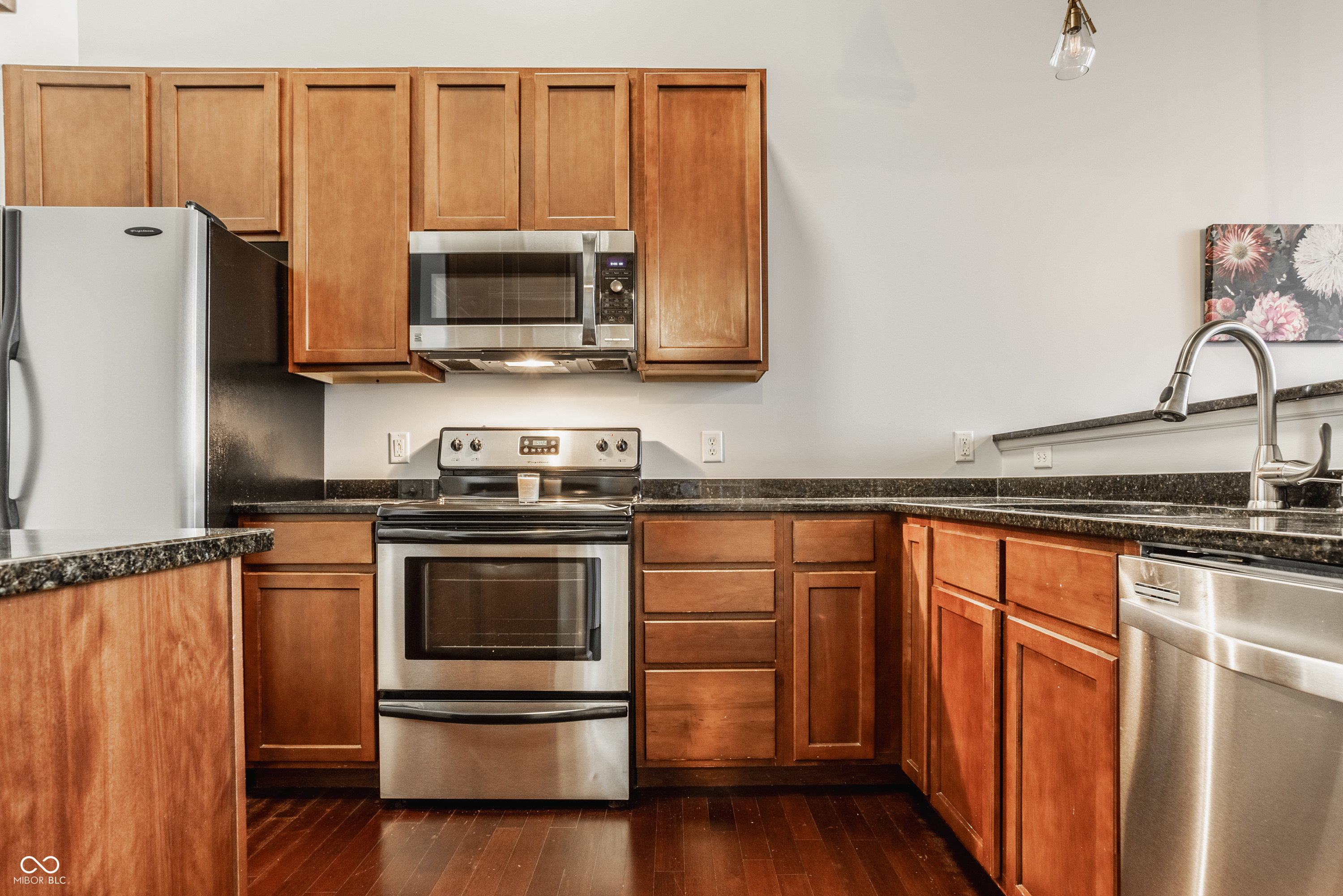 630 N College Avenue Unit: 305