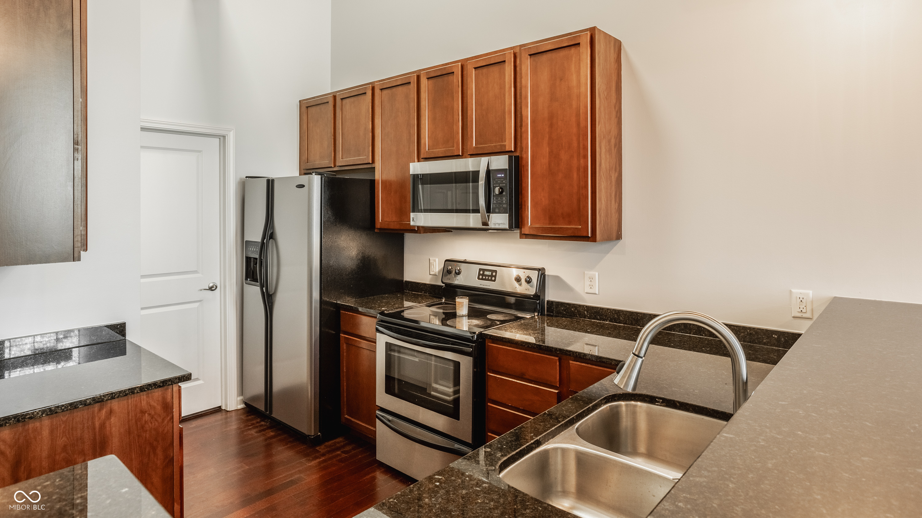 630 N College Avenue Unit: 305