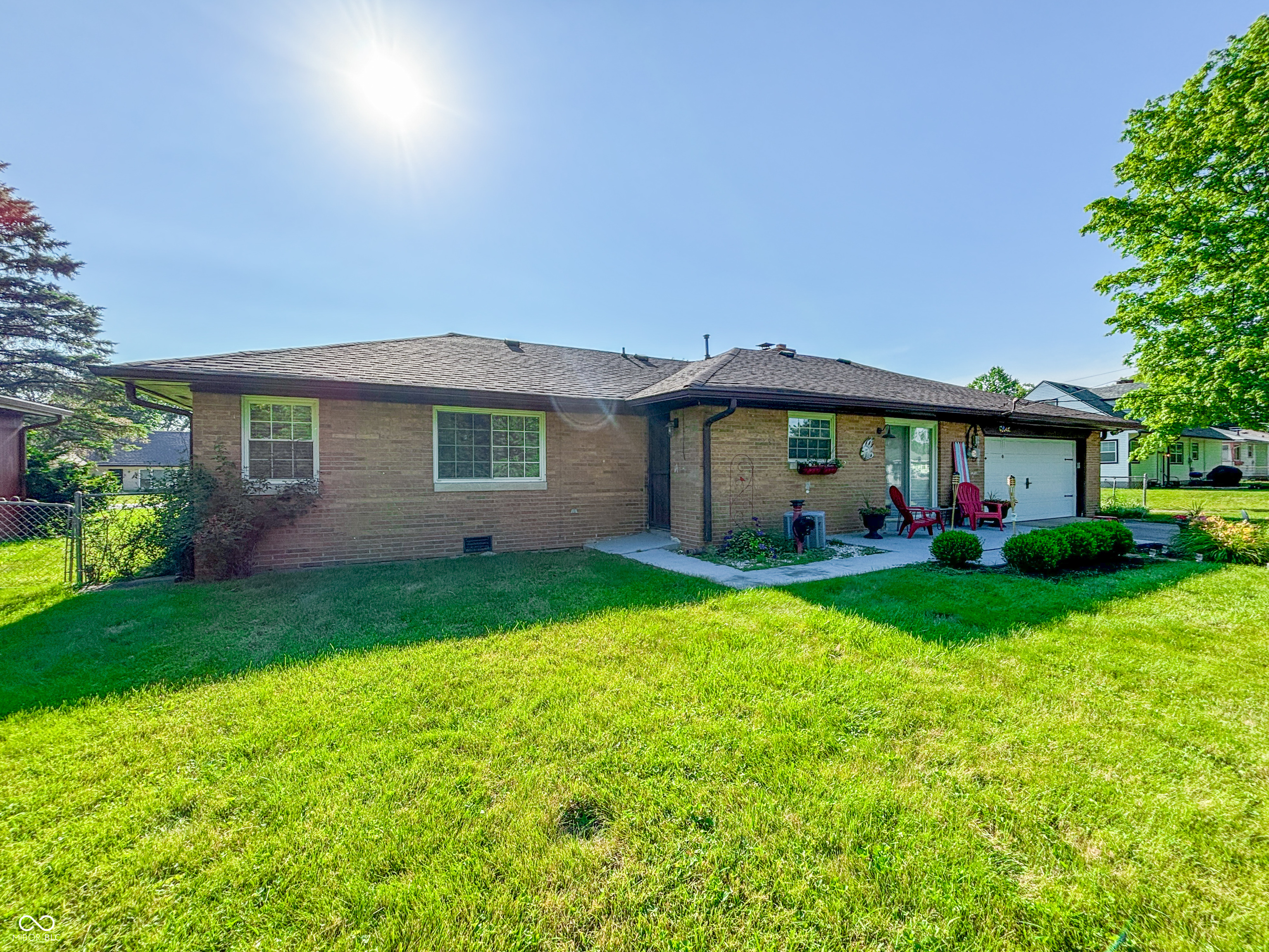 3457 N Lesley Avenue