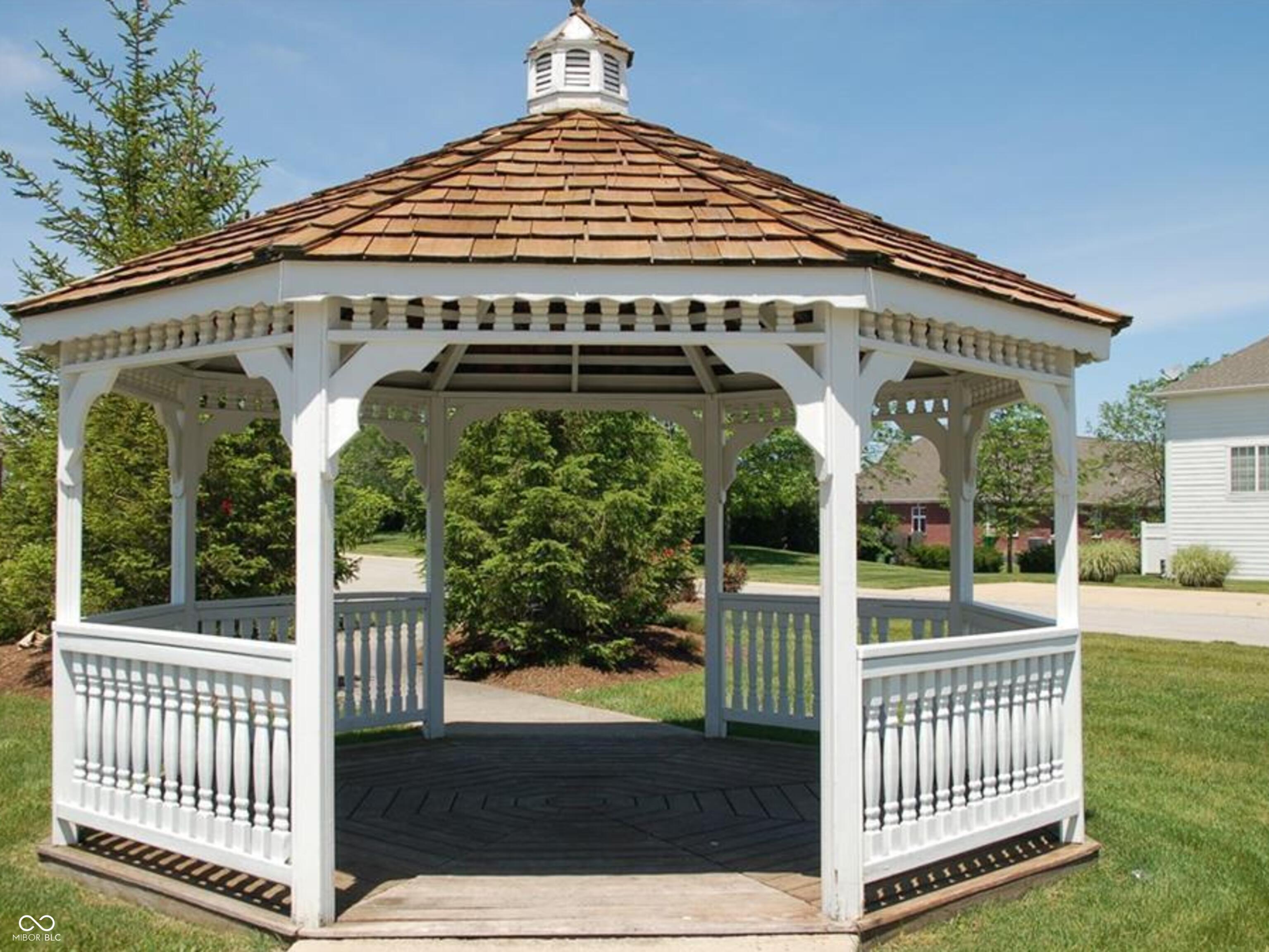 16321 Meadowlands Court