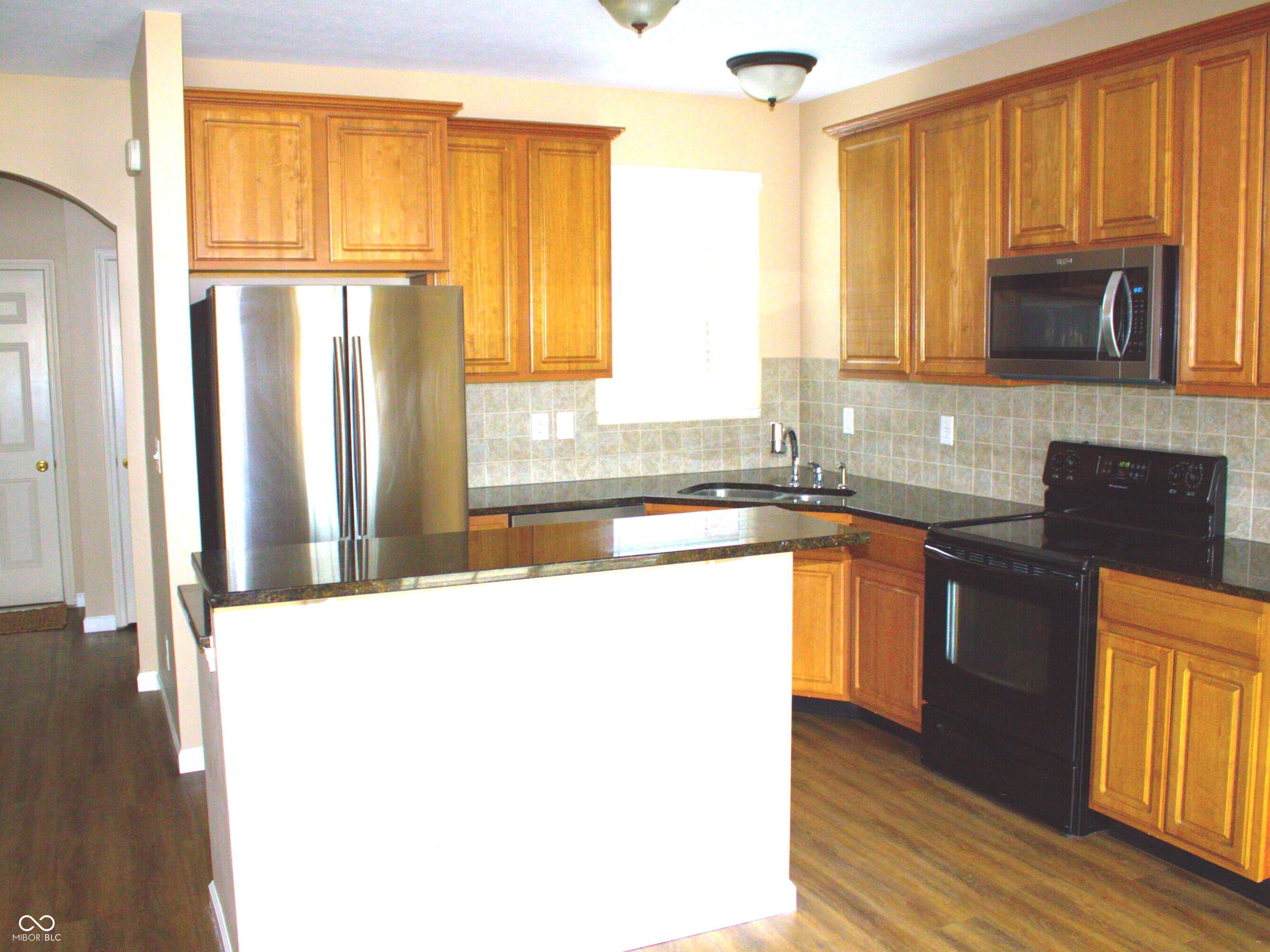 16321 Meadowlands Court