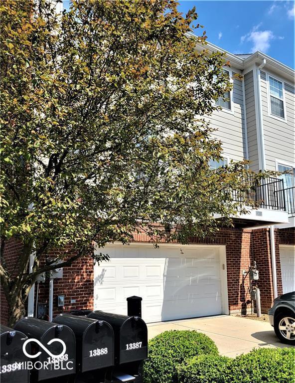 13403 W Golden Gate Drive W