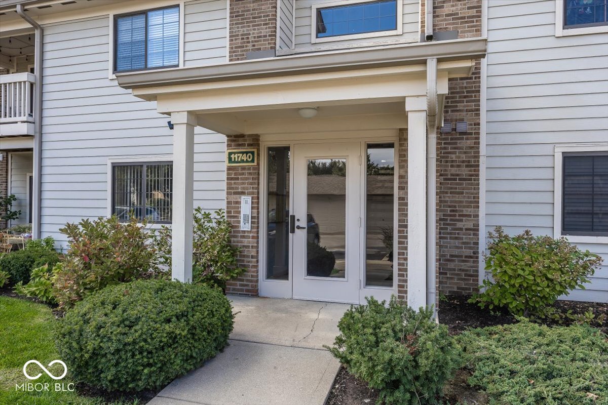 11740 Glenbrook Court Unit: UNIT 103