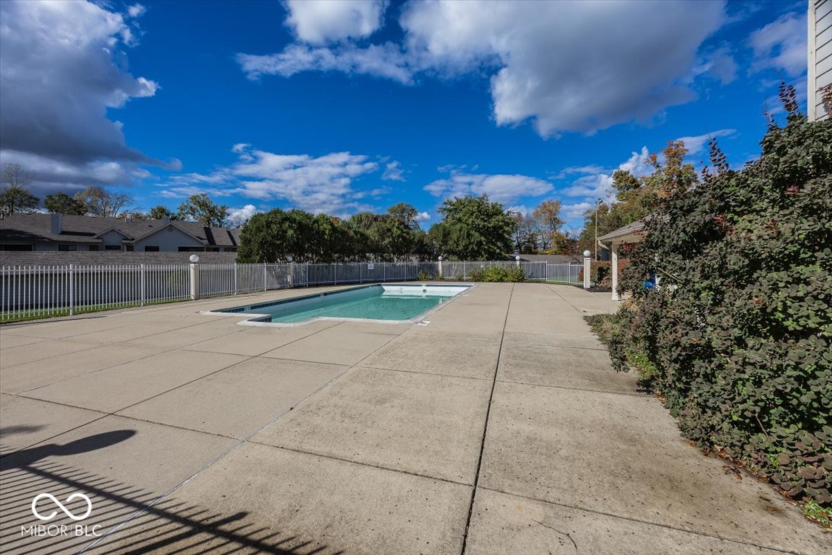 11740 Glenbrook Court Unit: UNIT 103