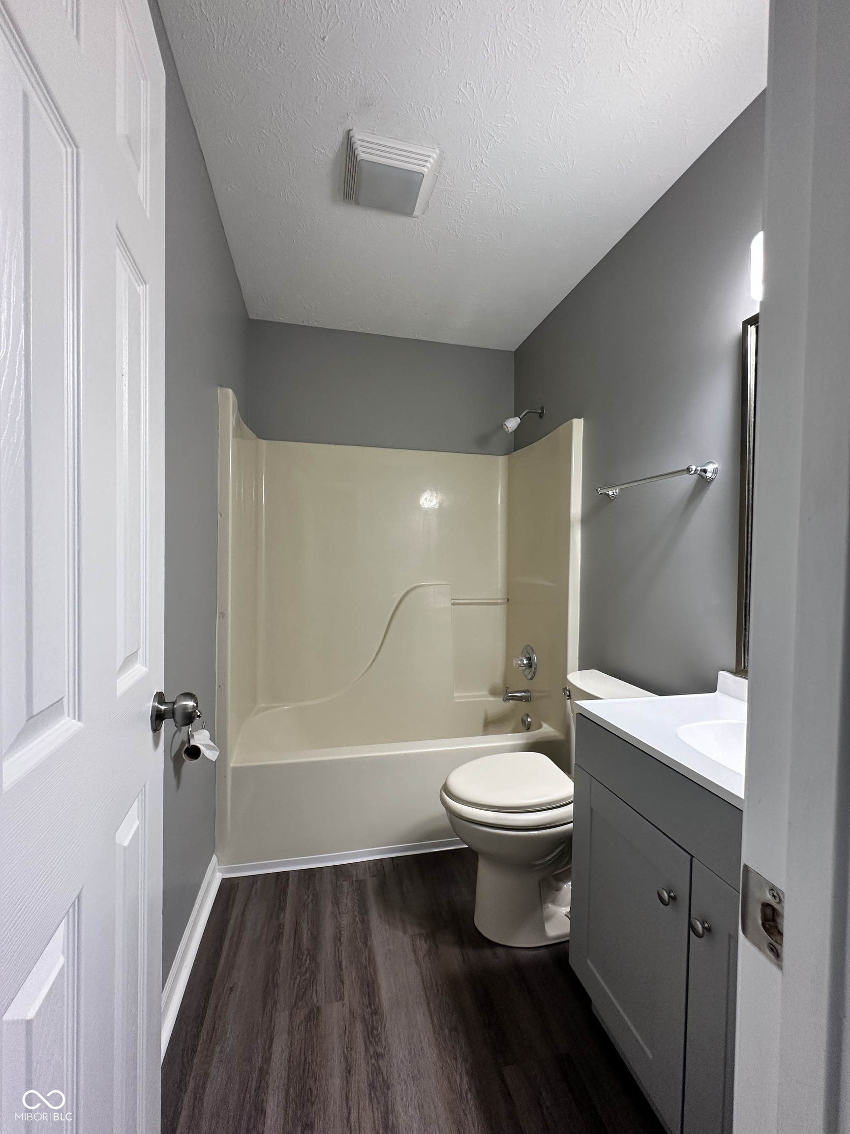 7109 Sun Court