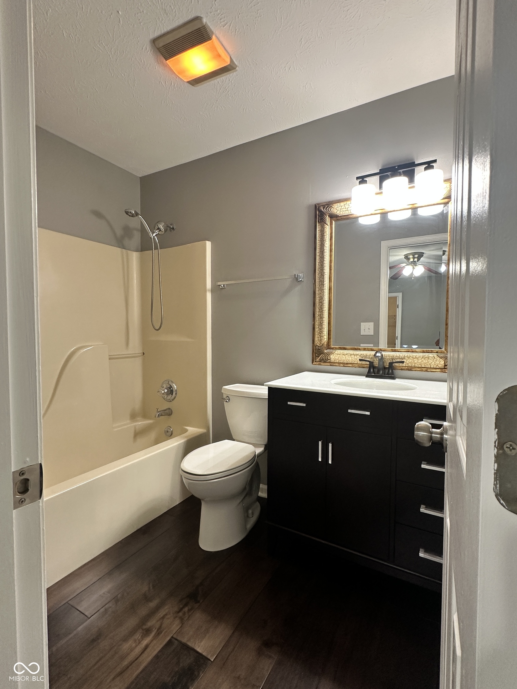 7109 Sun Court