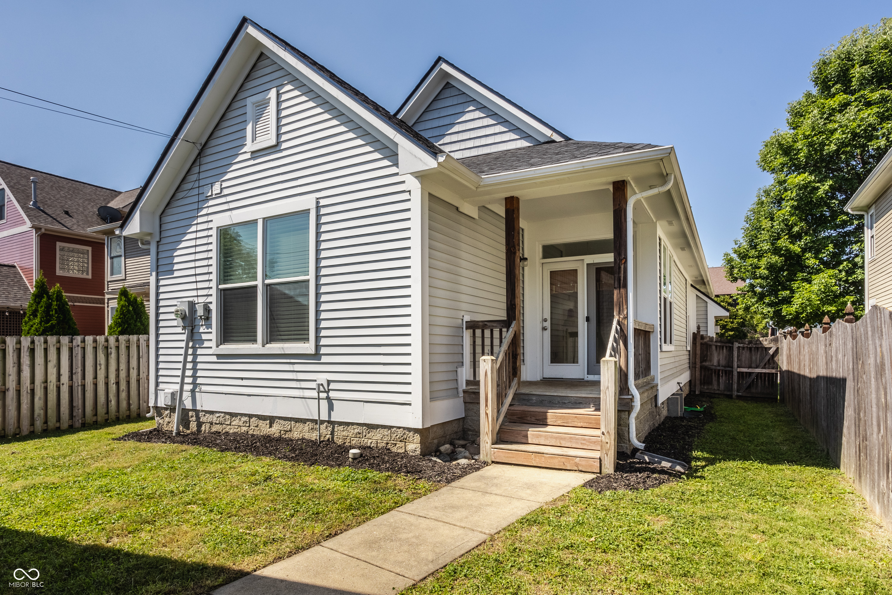 2425 N Delaware Street
