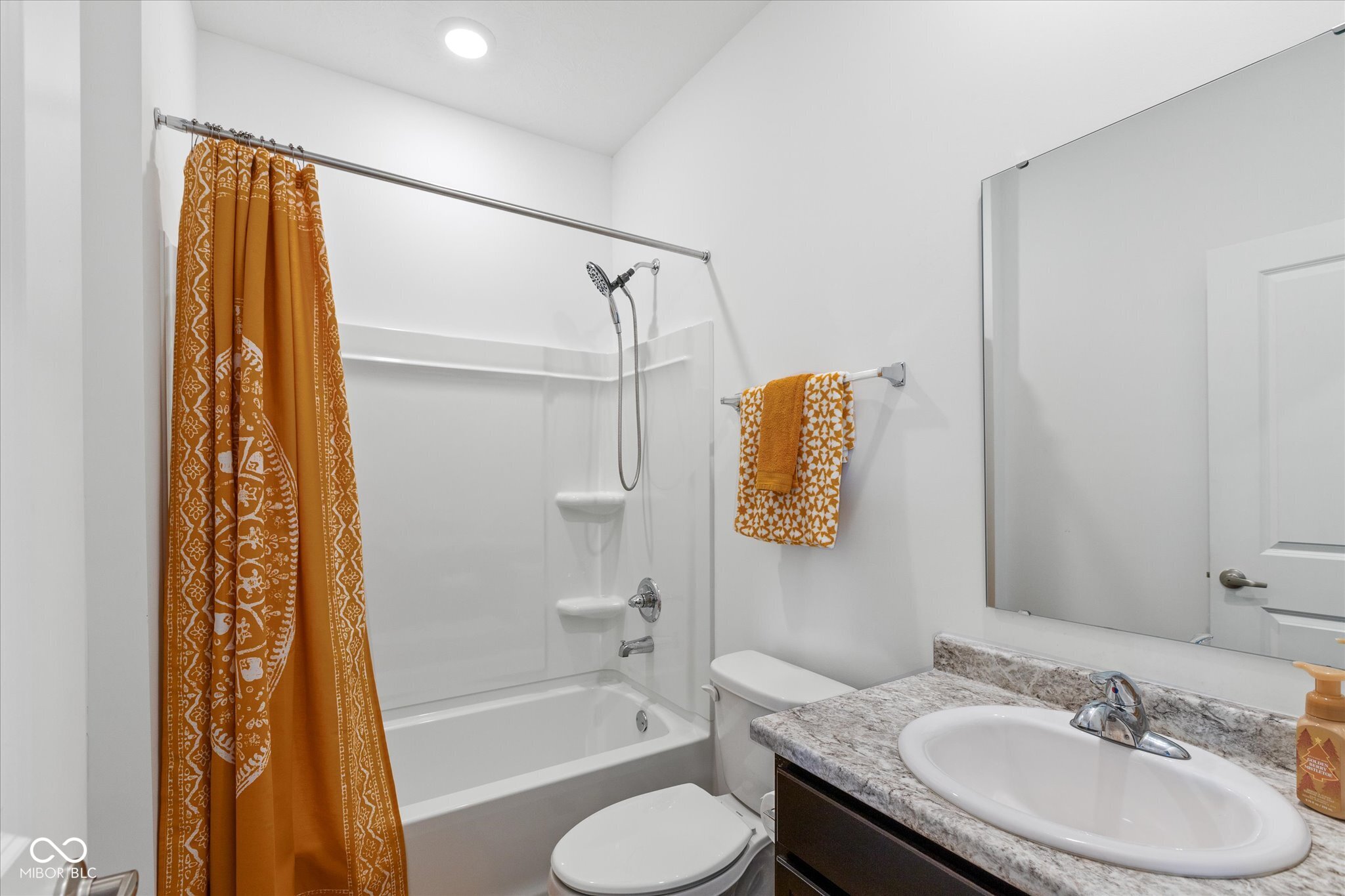 6910 Honeysuckle Way