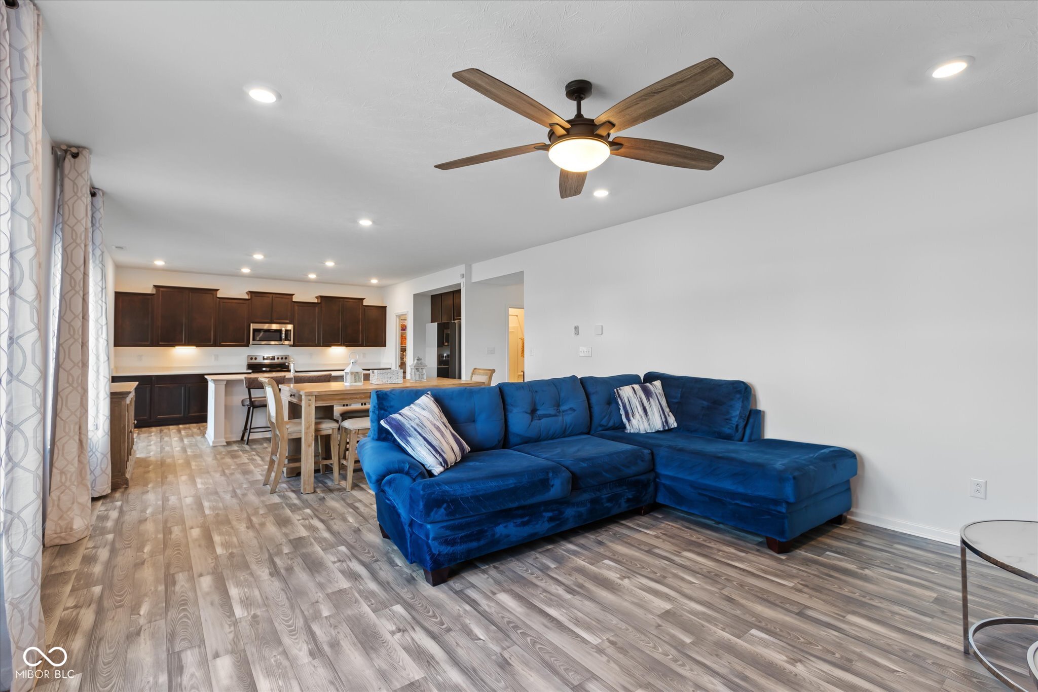 6910 Honeysuckle Way