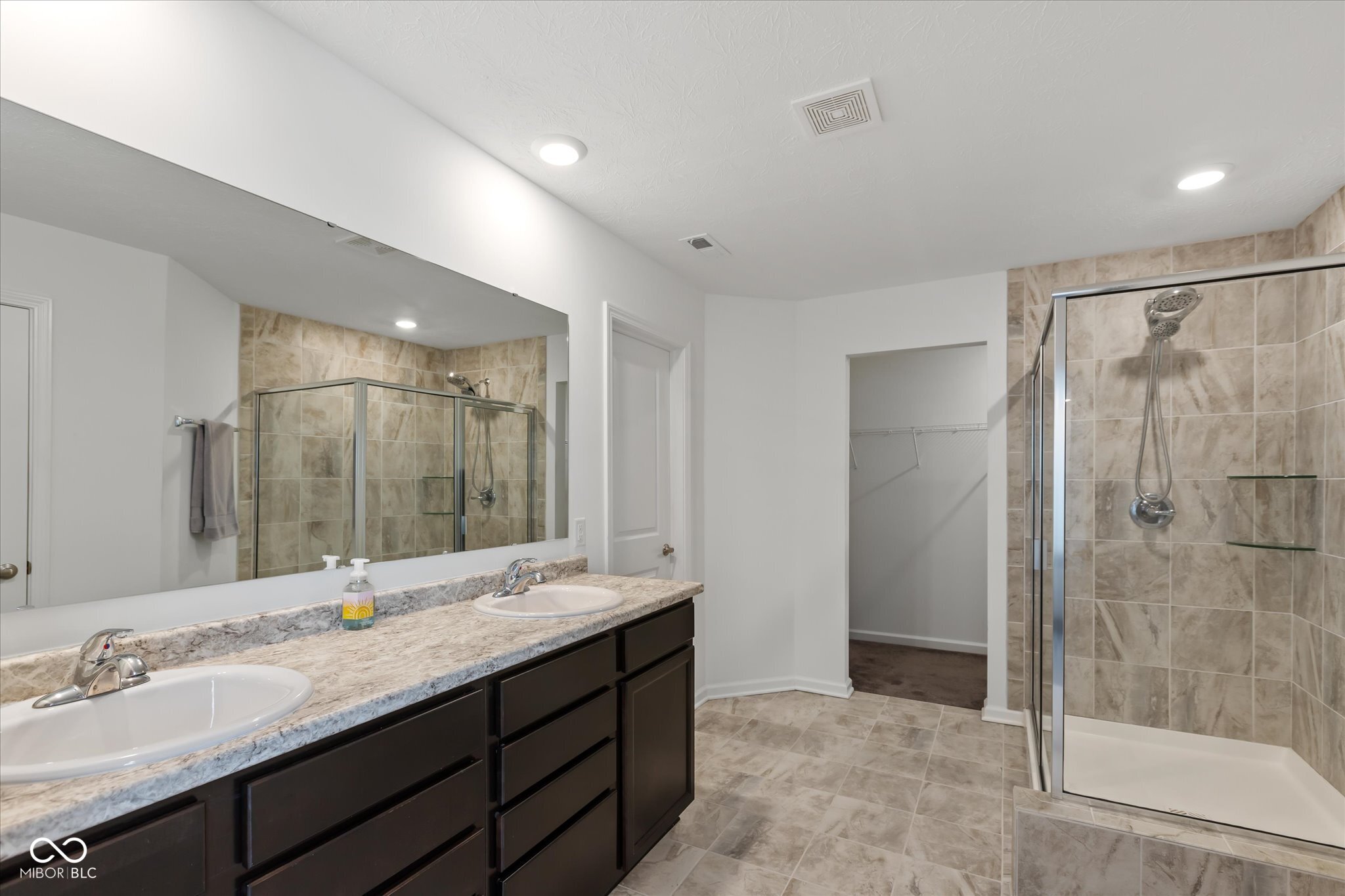 6910 Honeysuckle Way