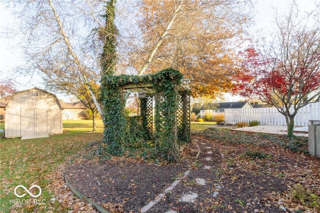 1221 Briarwood Drive