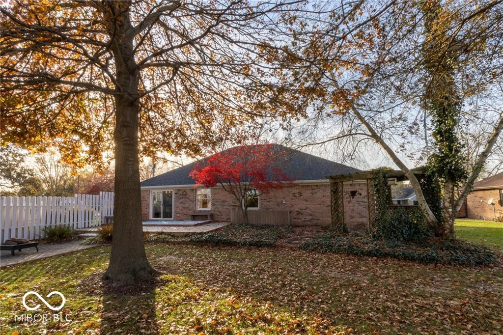 1221 Briarwood Drive