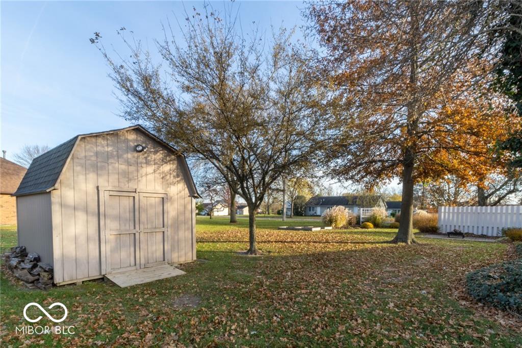 1221 Briarwood Drive
